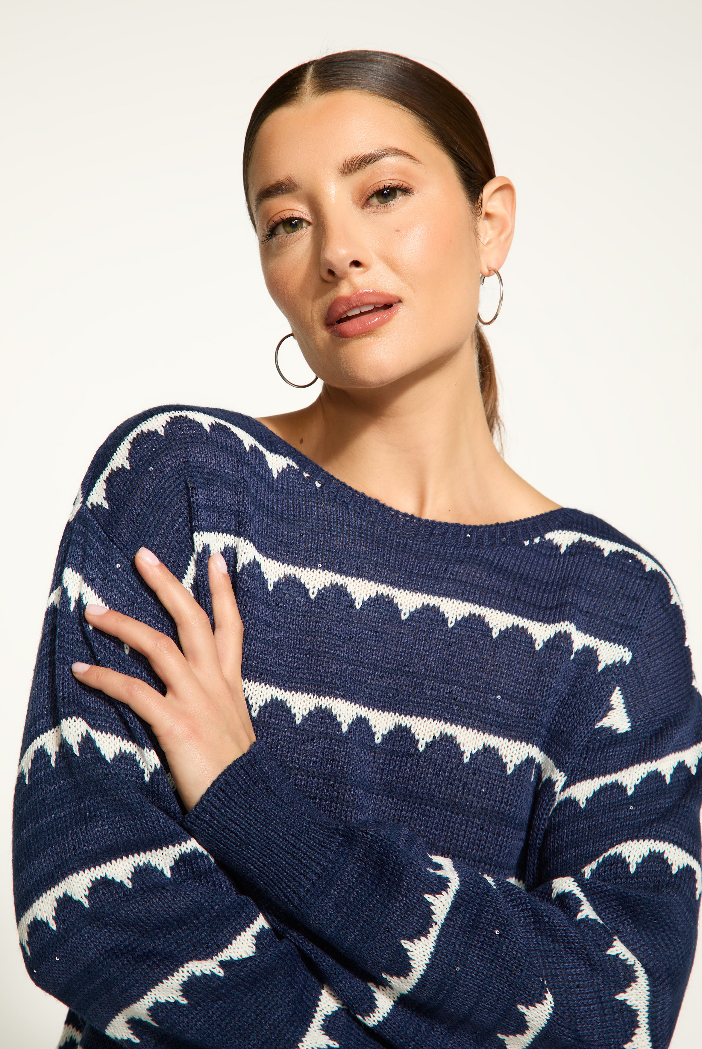 Boat neck scallop stripe sweater