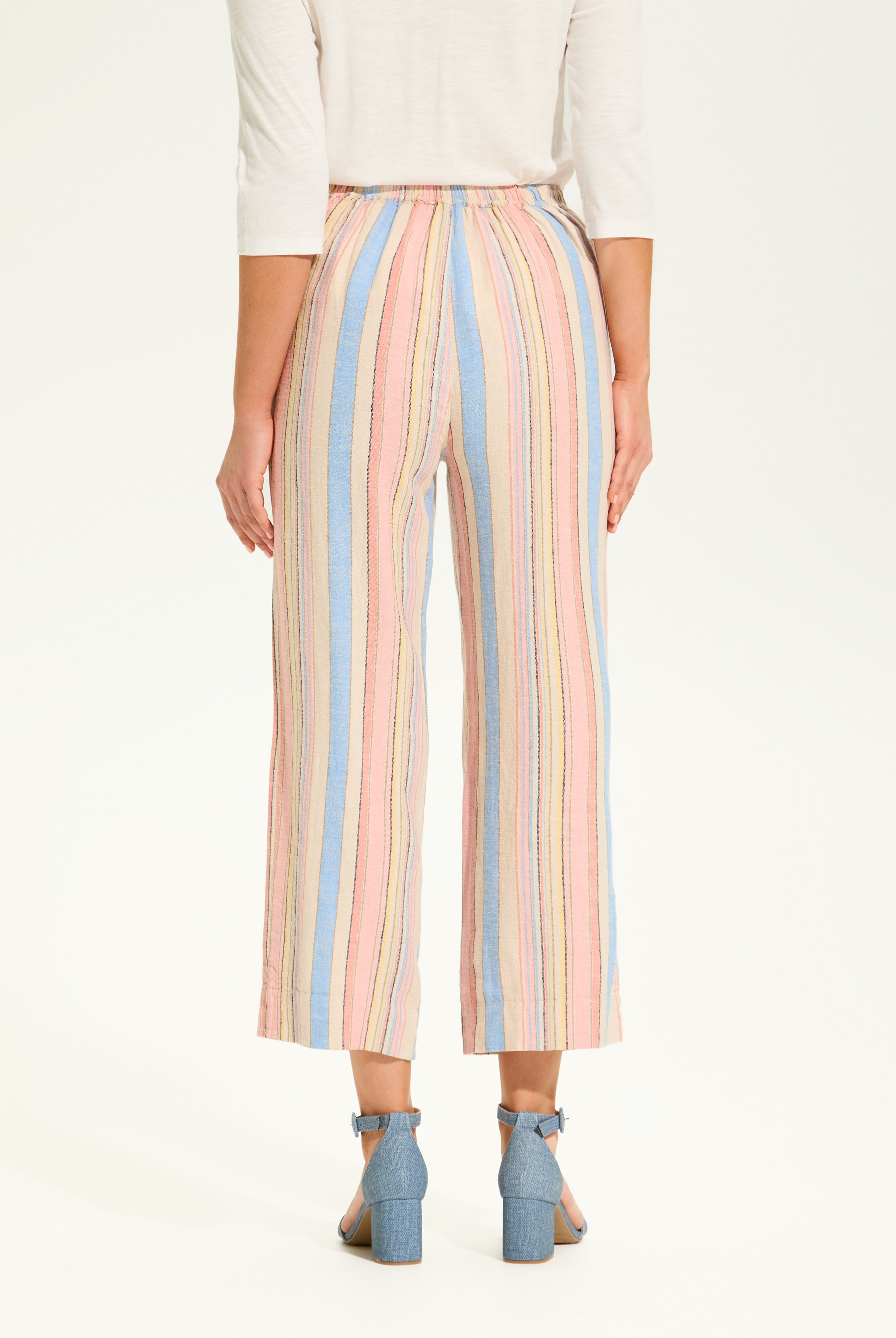 Pull-On Wide Crop Trouser