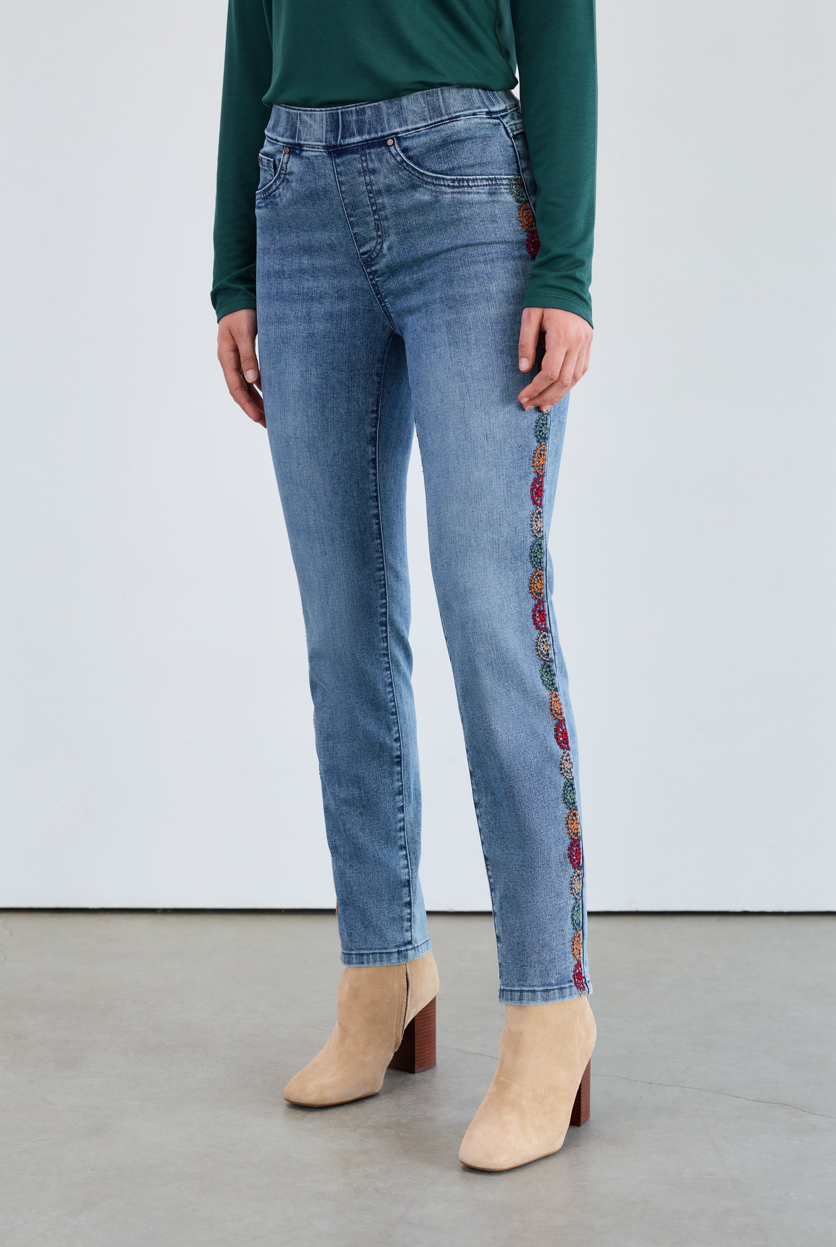 pull-on pencil ankle