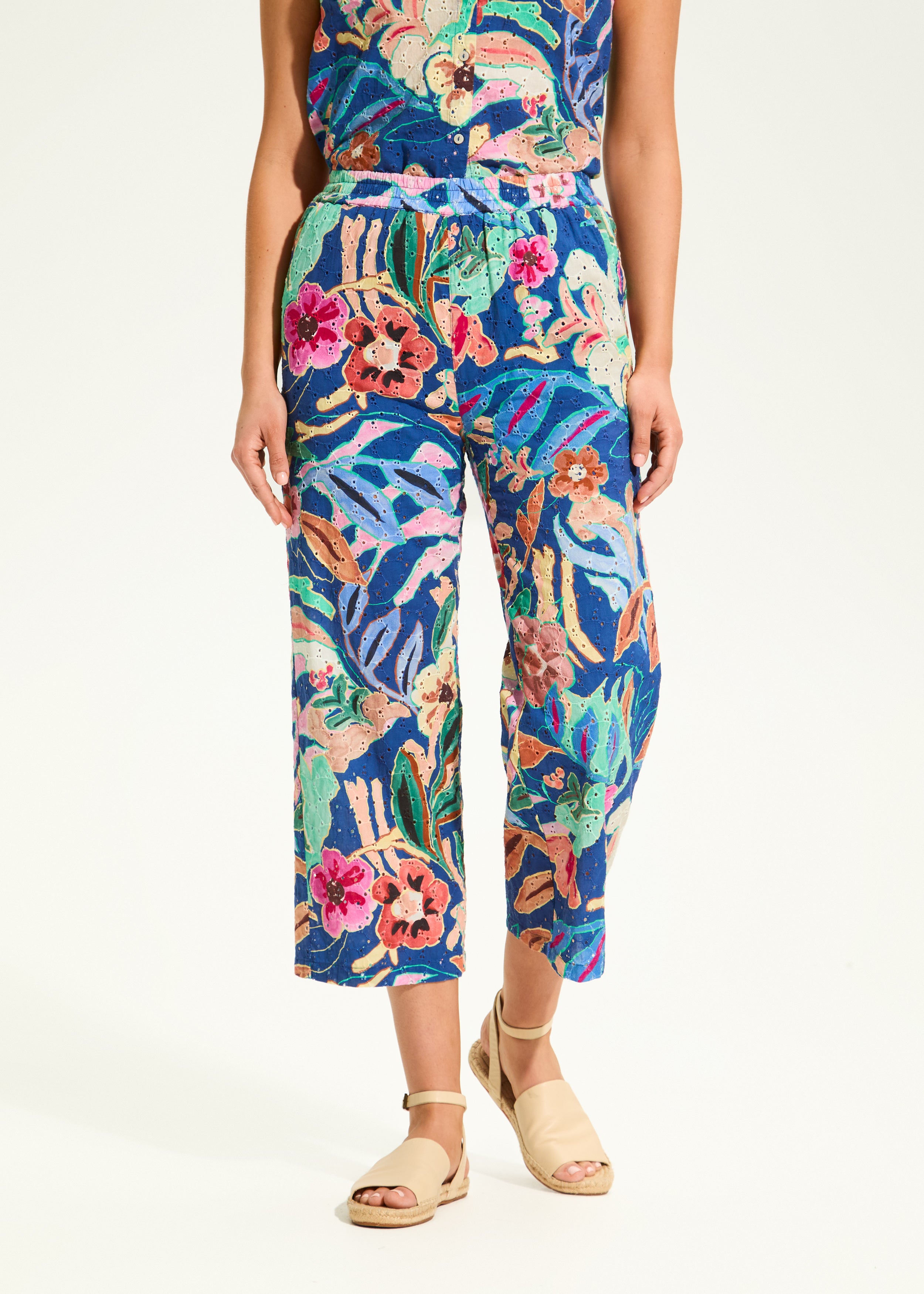 Eyelet Pull-On Crop Wide Leg