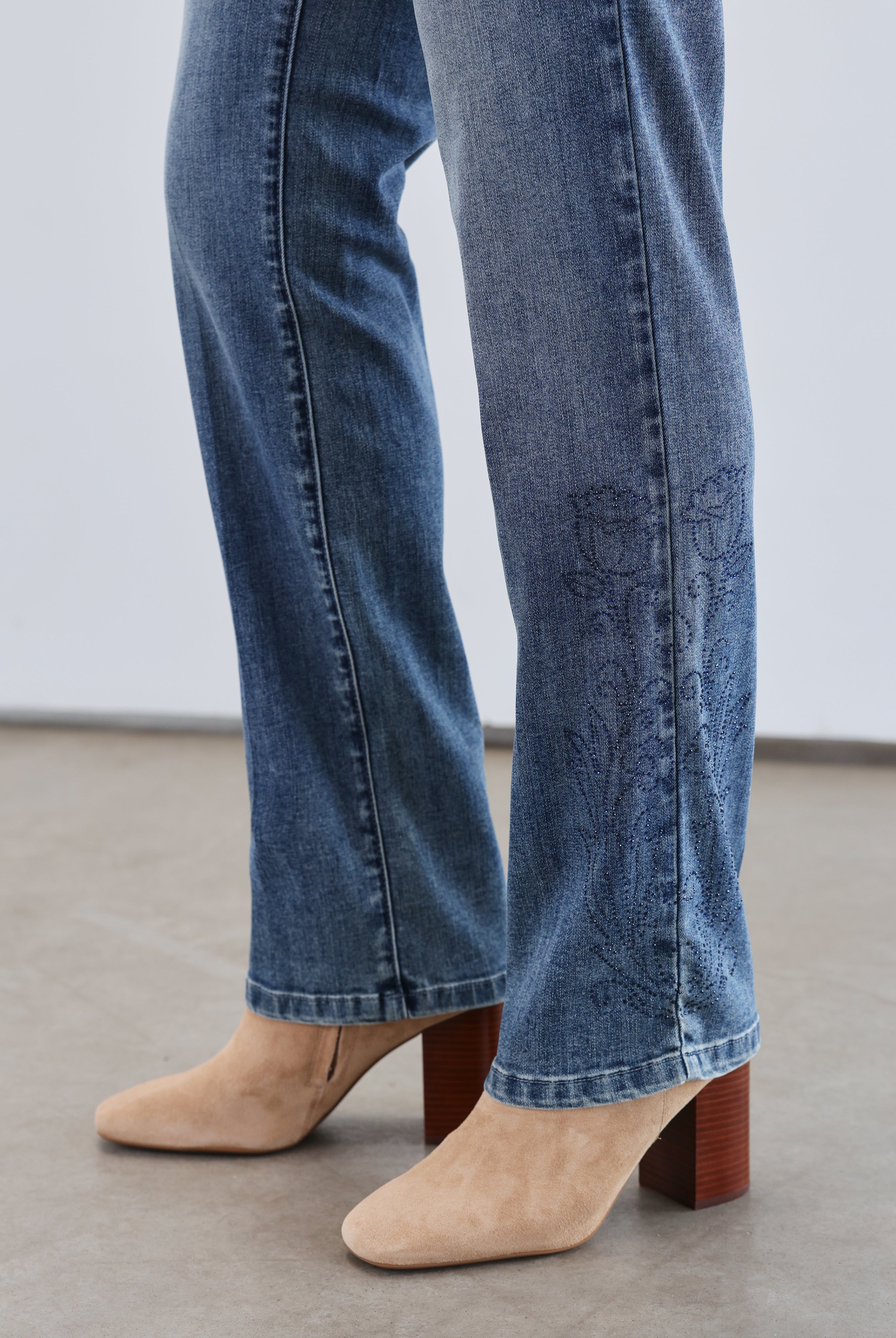 pull-on straight leg