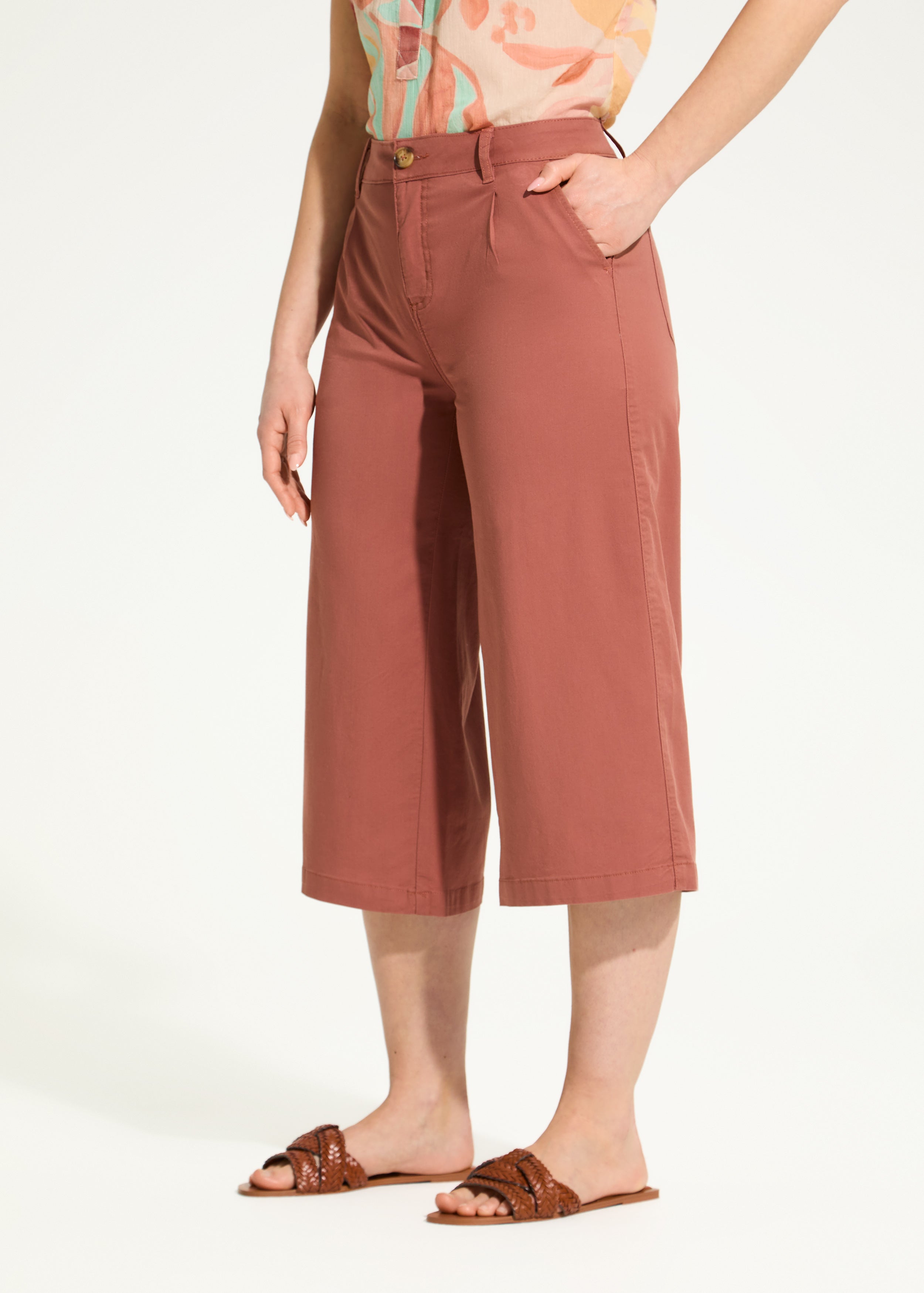Olivia Pleated wide Capri