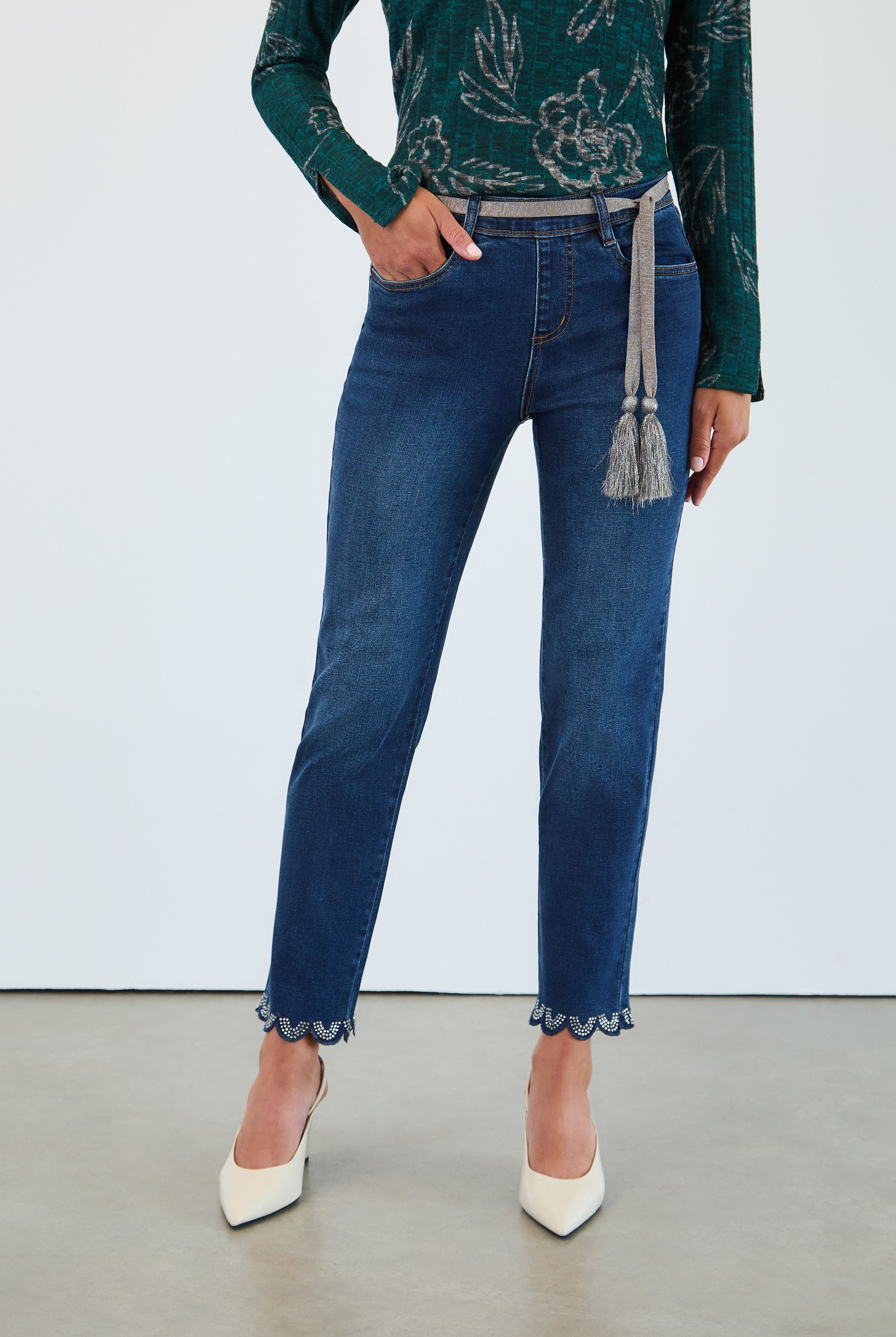 pull-on straight leg