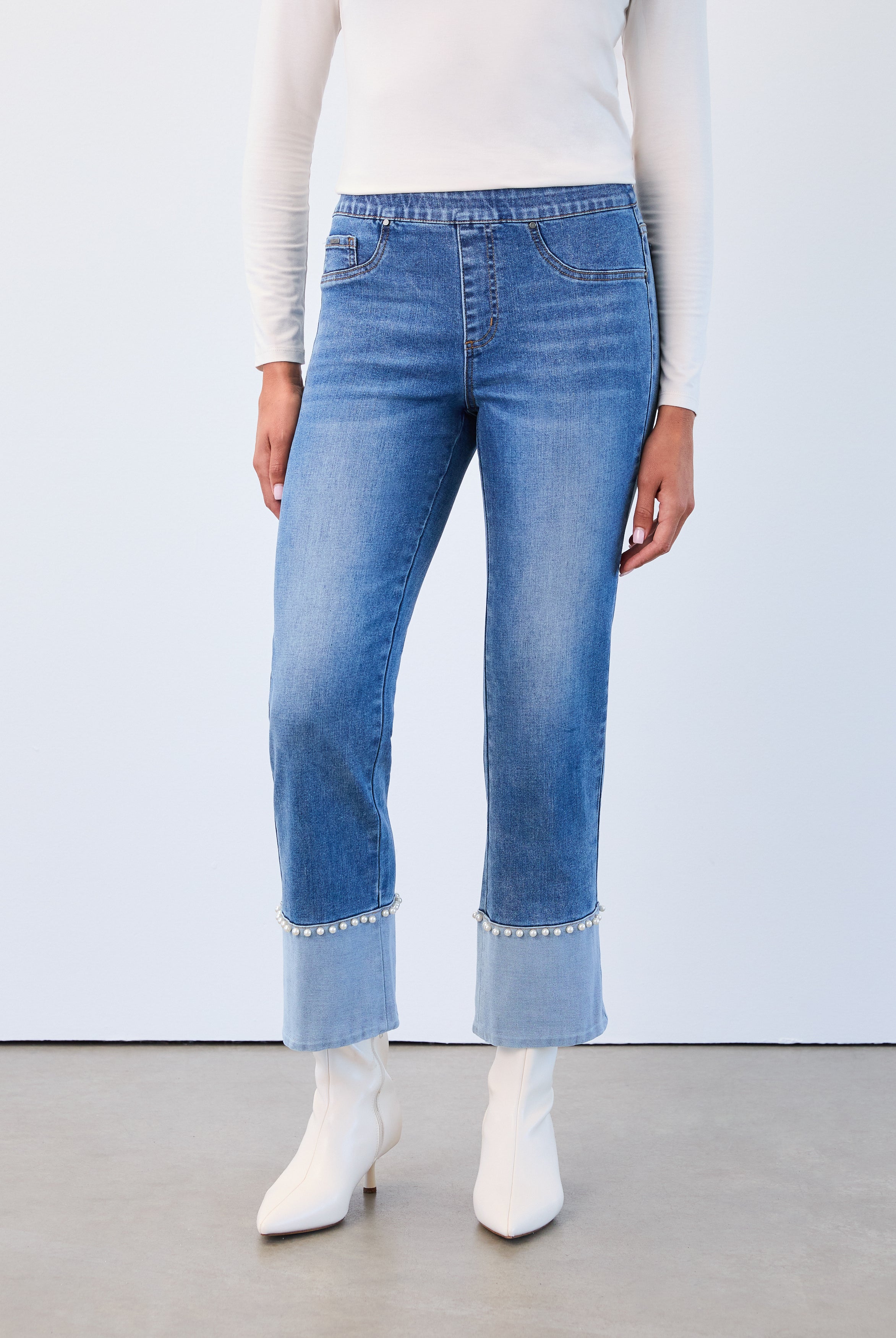 pull-on straight ankle