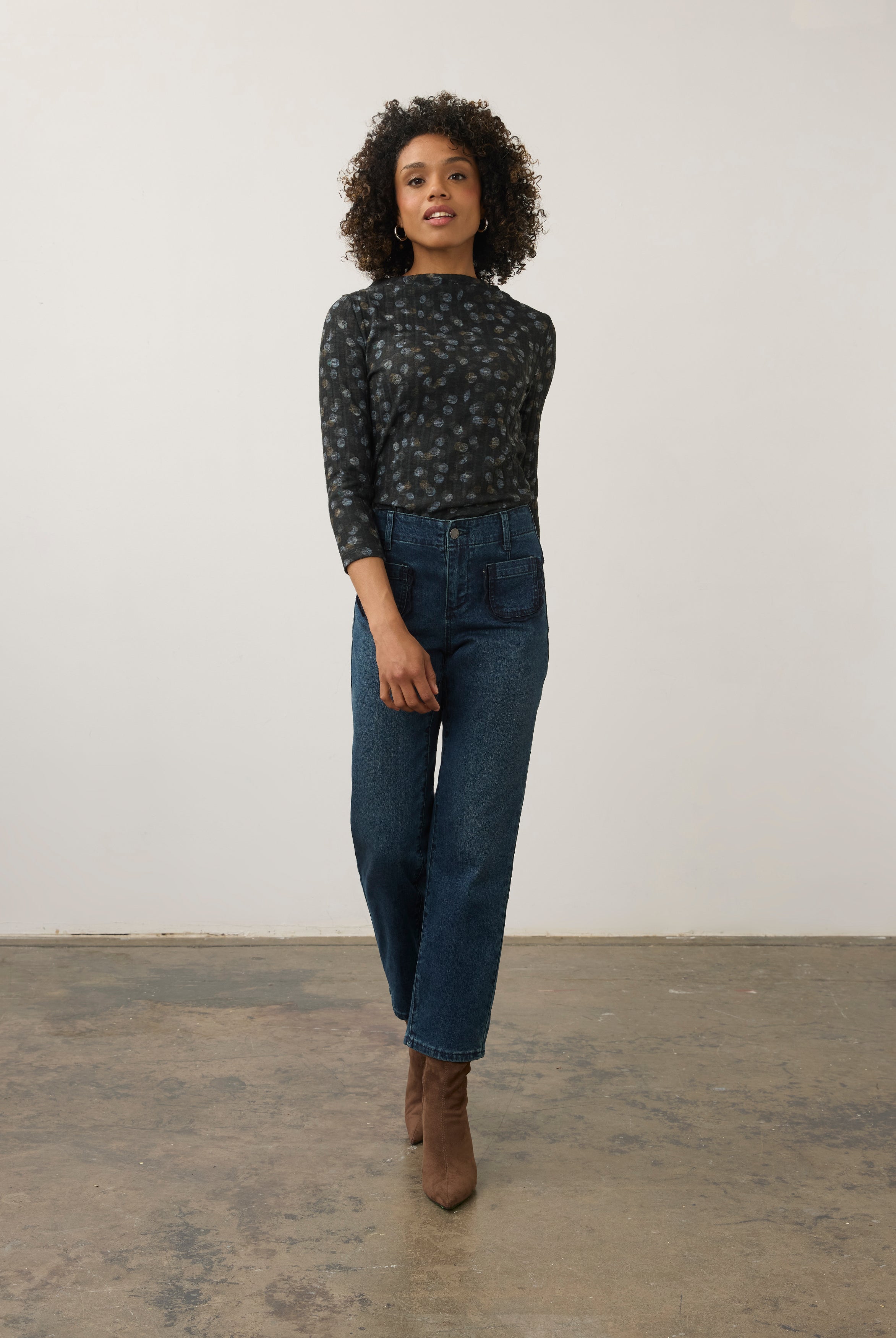 Full body view of dark wash denim pants showing relaxed fit and high-rise waist by French Dressing Jeans (FDJ) par French Dressing Jeans (FDJ)