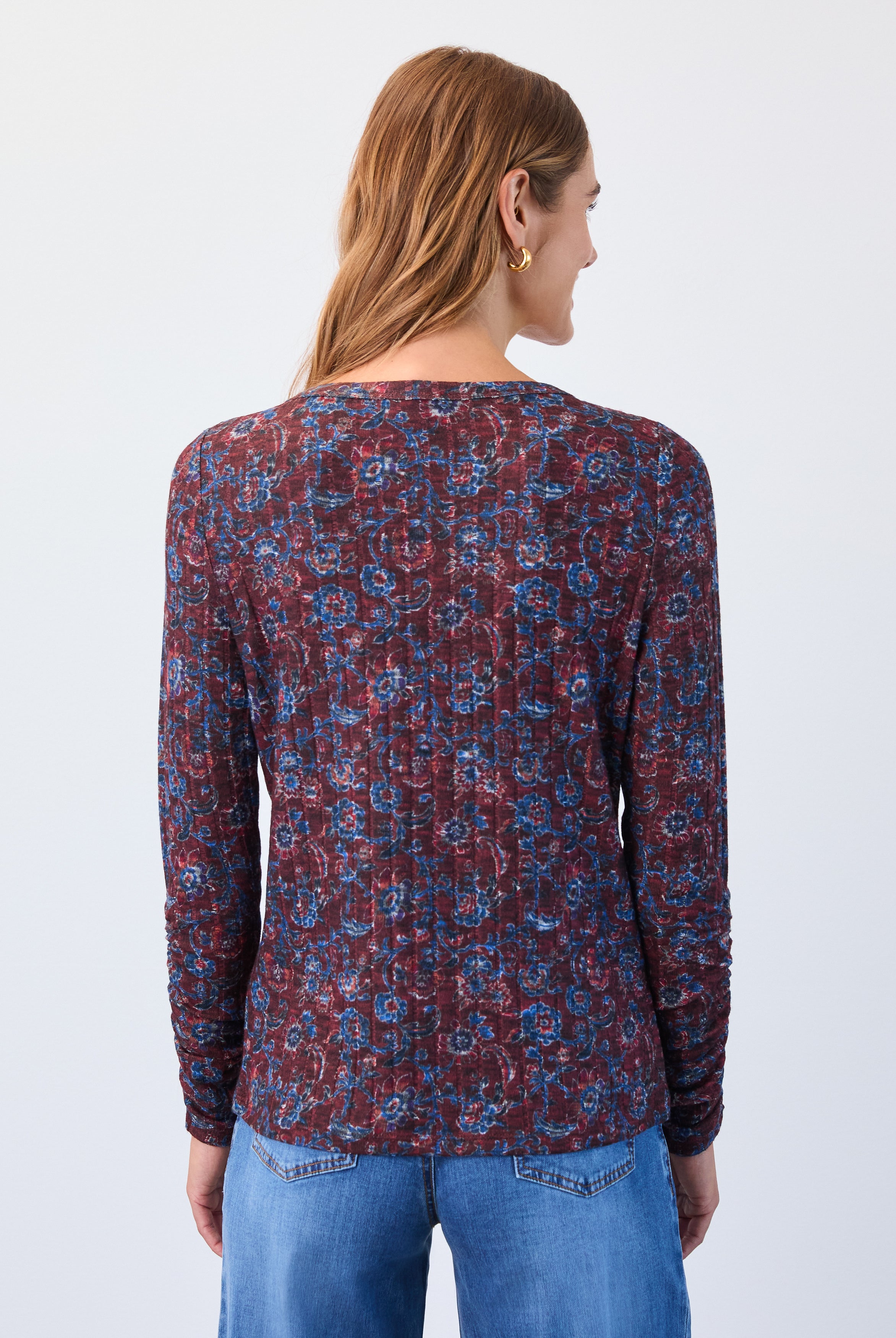 Long sleeve v-neck top