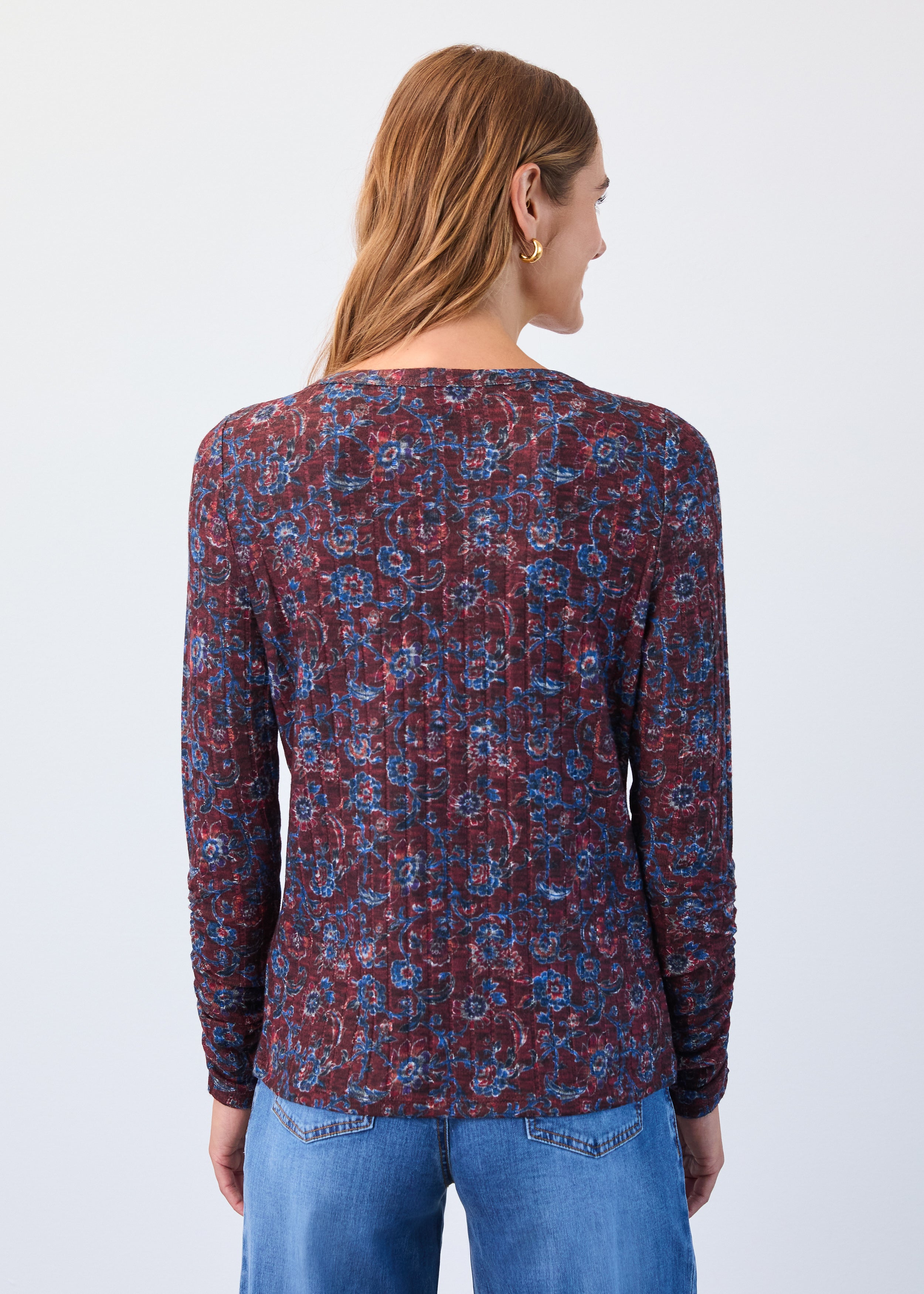 Long sleeve v-neck top