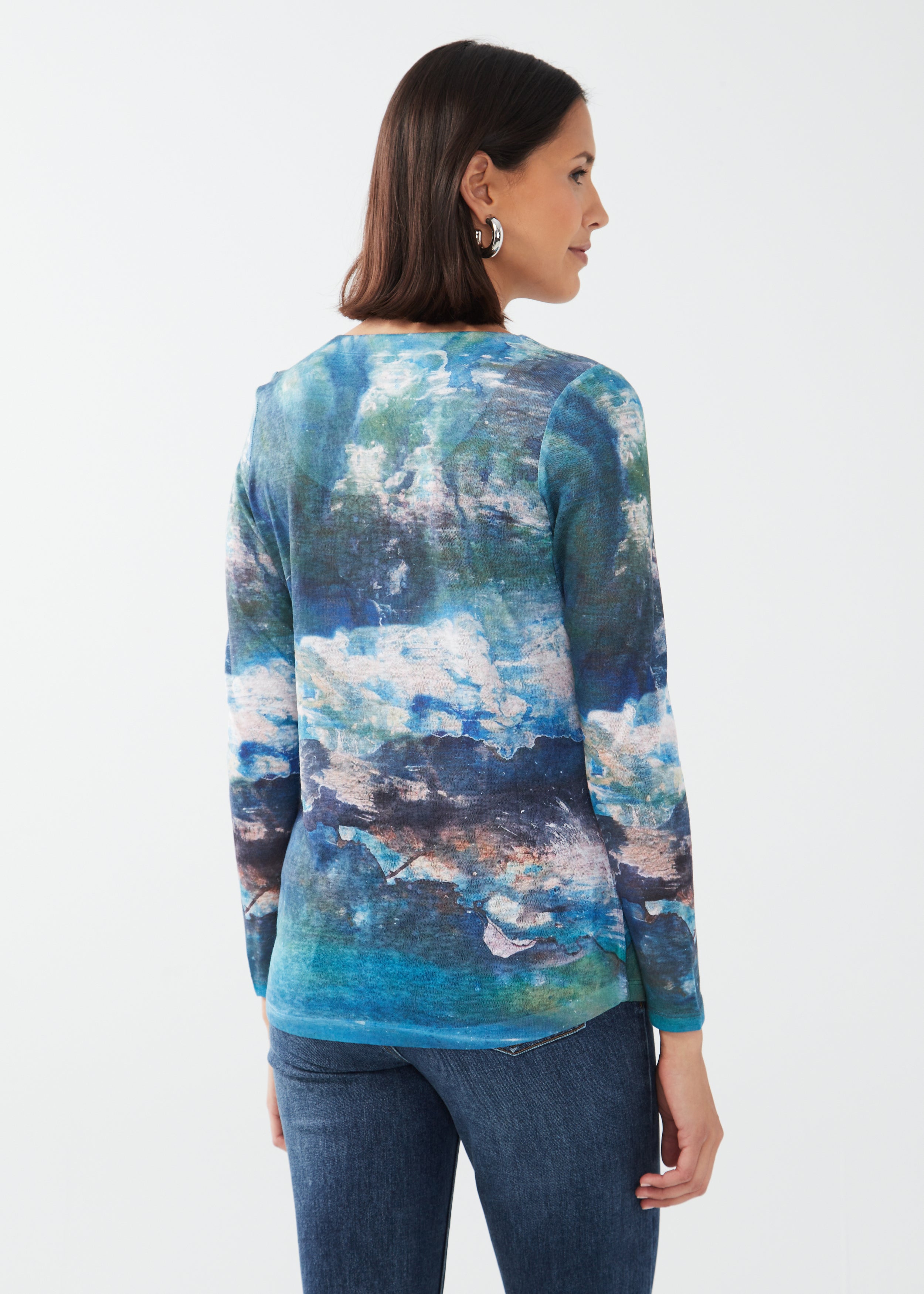 printed long sleeve notch neck top