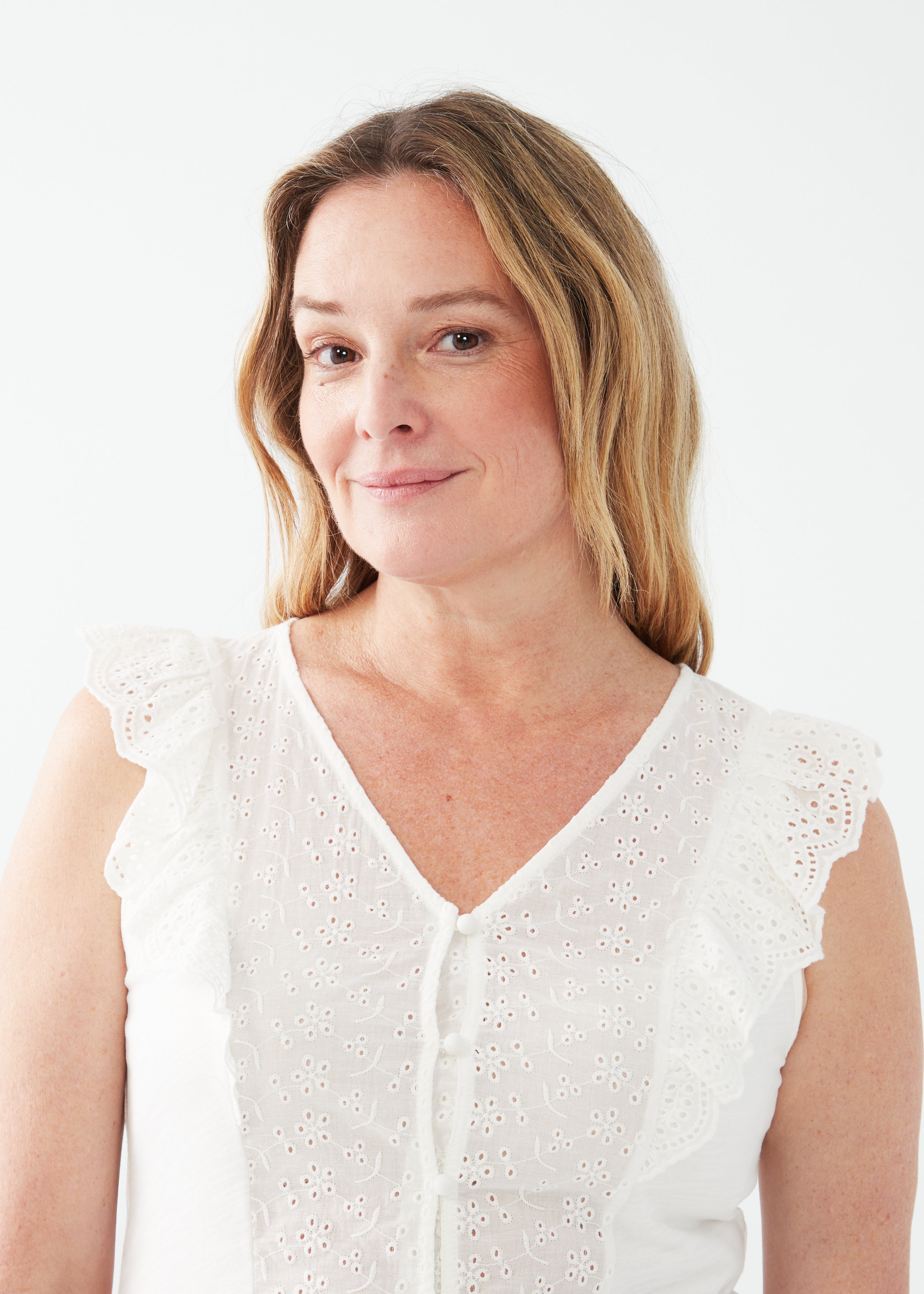 MIX MEDIA V-NECK TOP