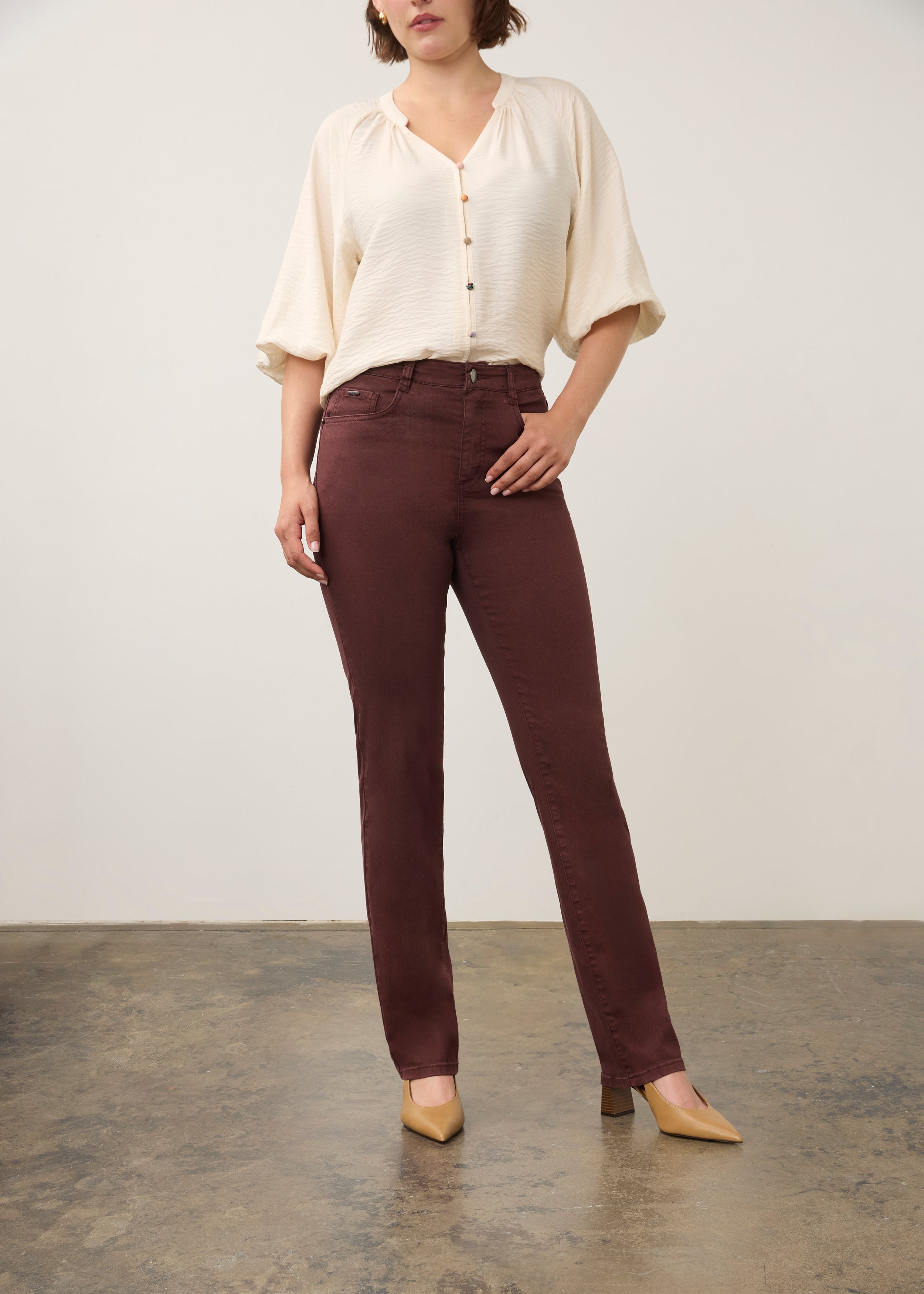 Front view of burgundy straight ankle denim with pull-on design and mid-rise waist by French Dressing Jeans (FDJ) par French Dressing Jeans (FDJ)