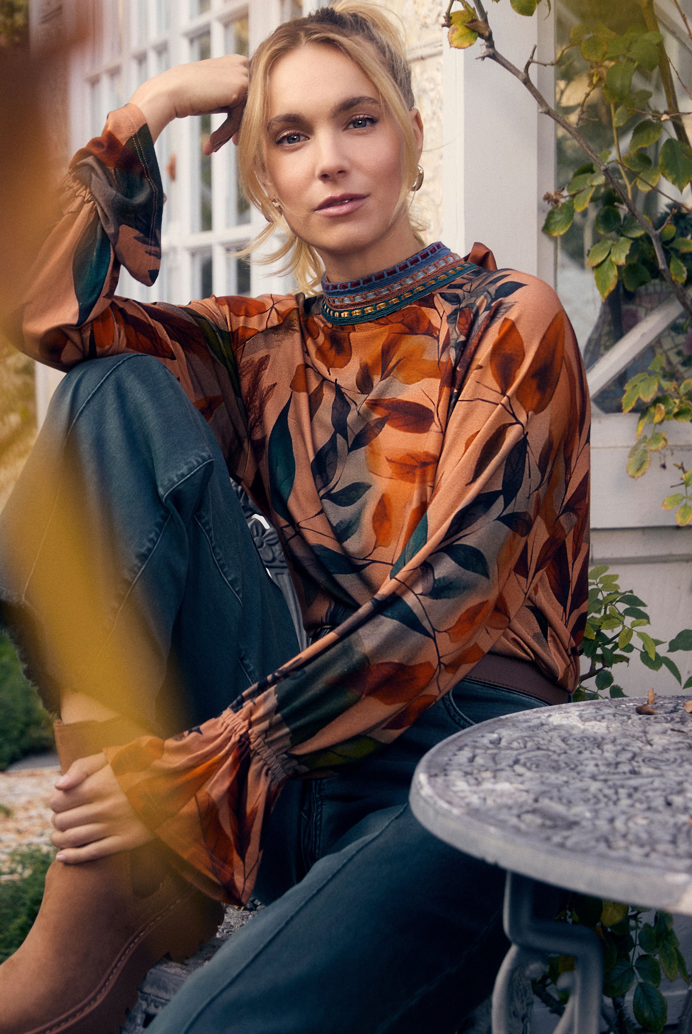 Mock neck trimmed top