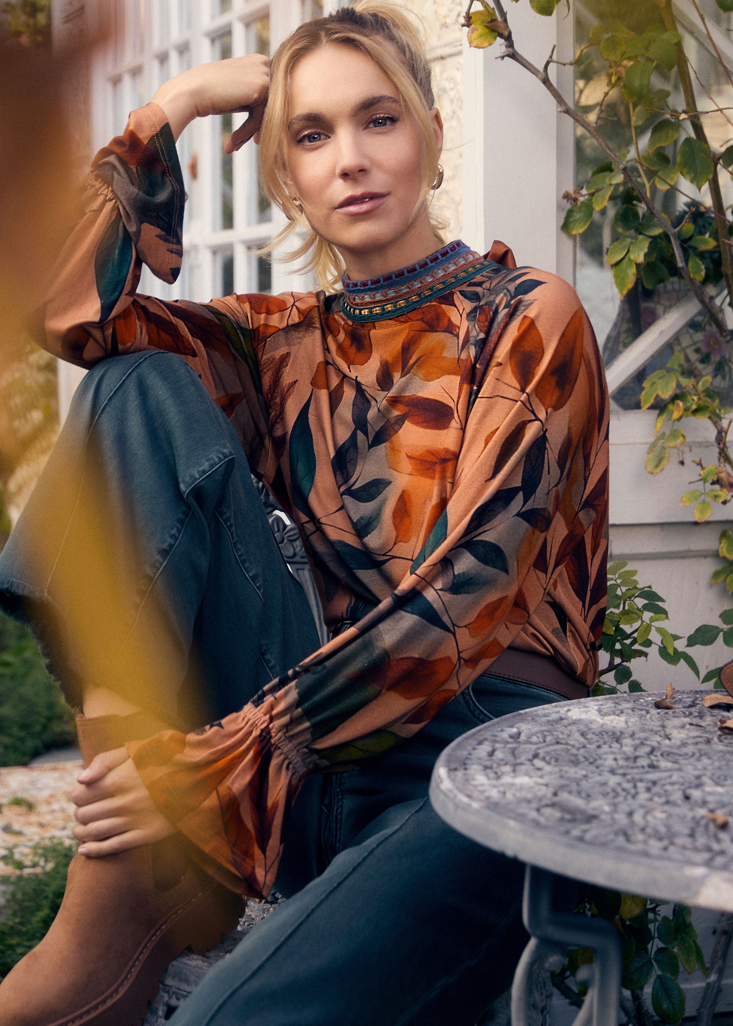 Mock neck trimmed top