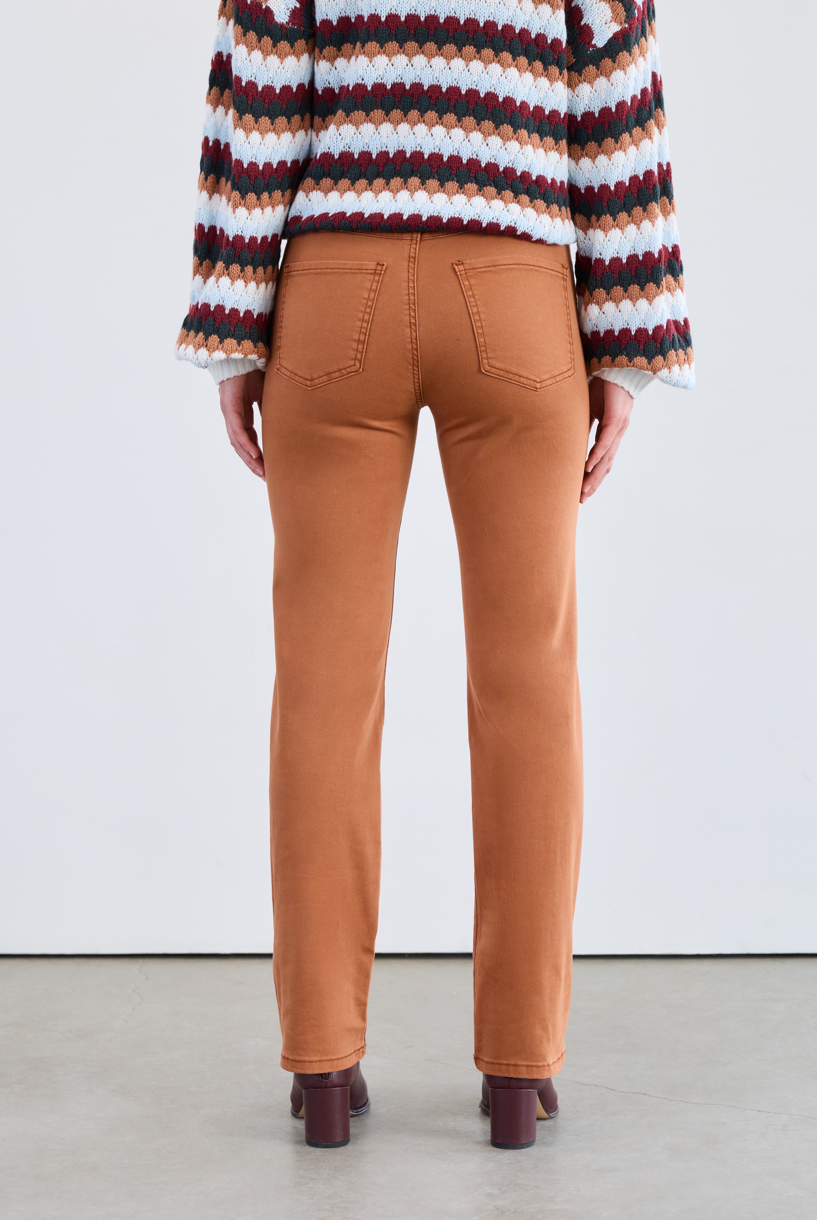 christina straight leg