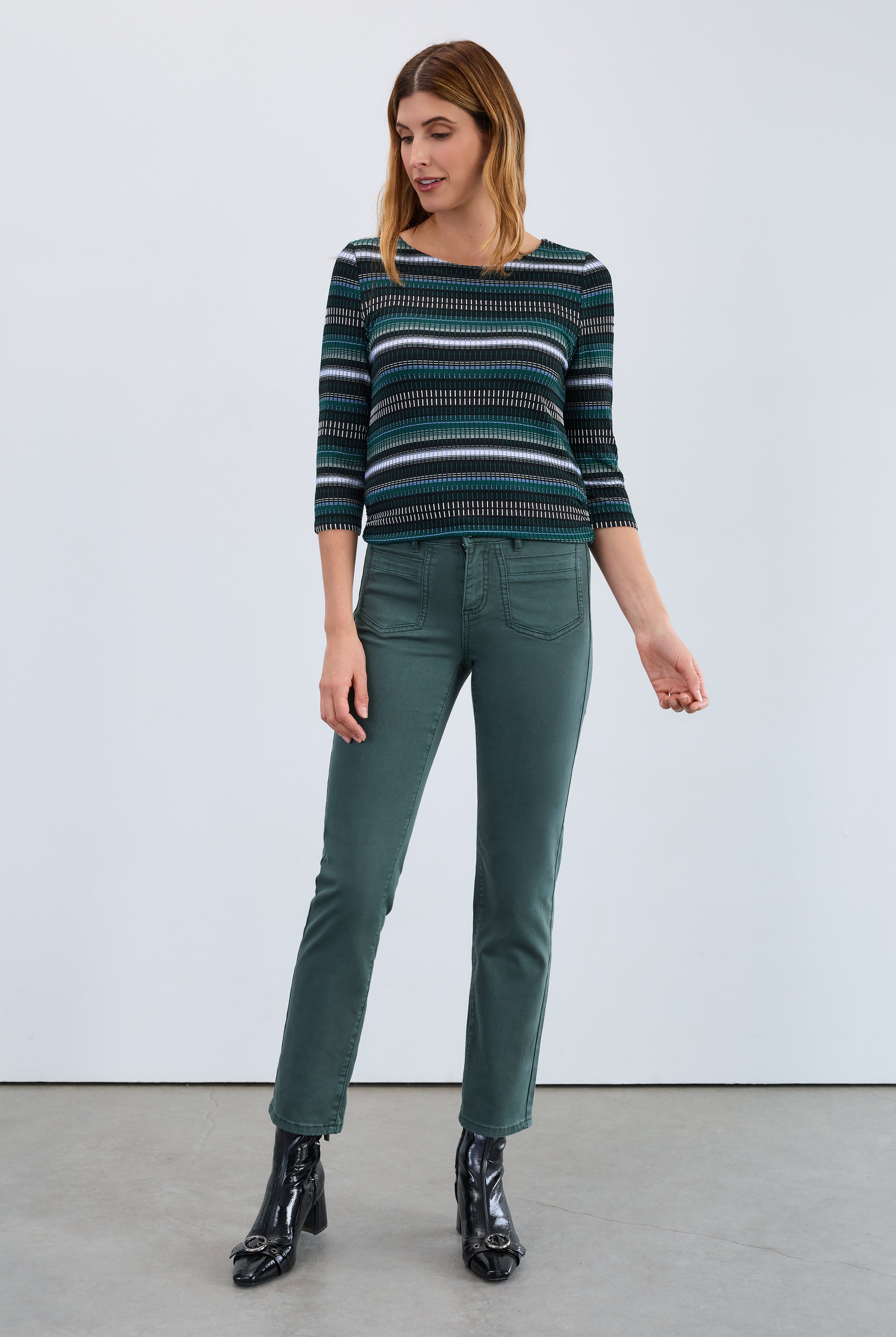 christina straight leg