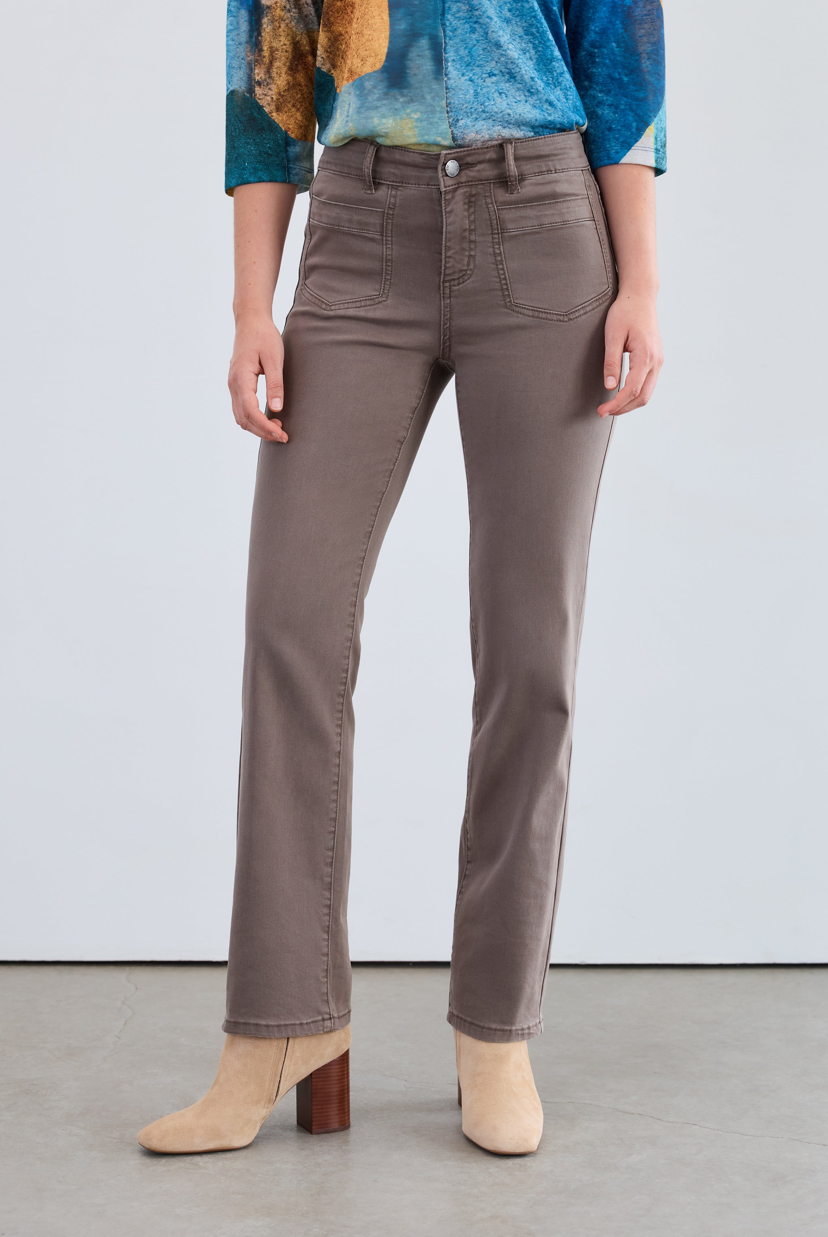 christina straight leg