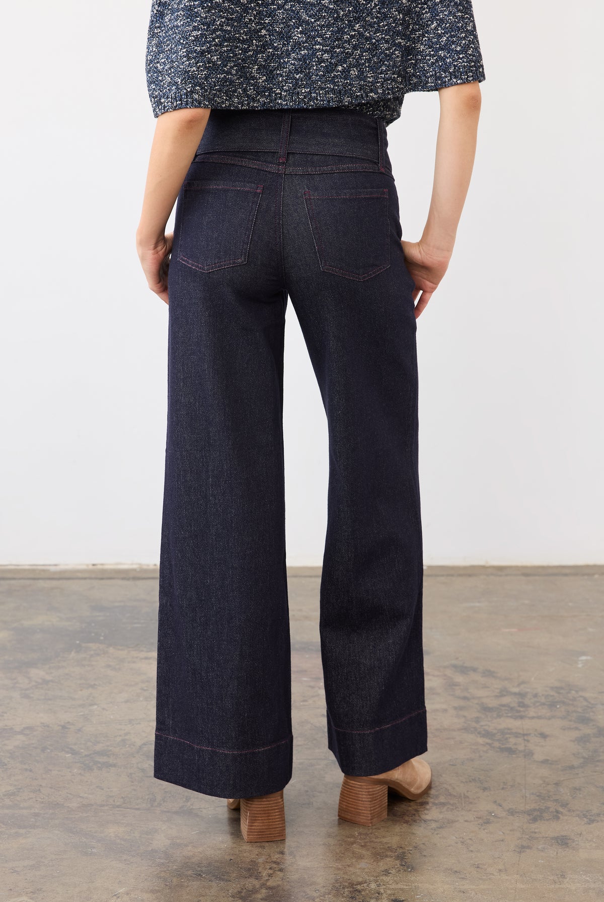 Back profile of Suzanne pant in blueberry, showcasing straight leg and back patch pockets by French Dressing Jeans (FDJ)
