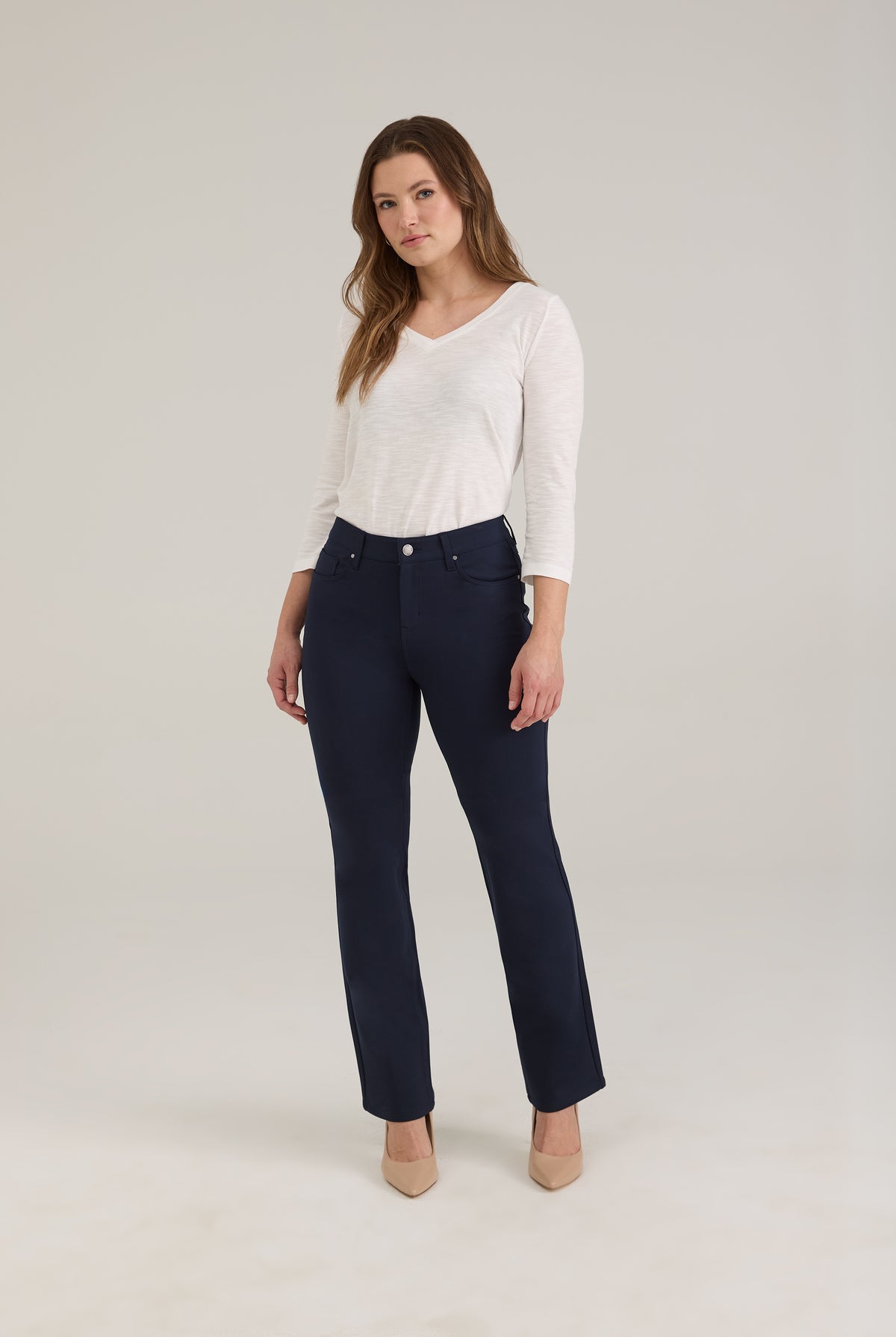 Full outfit with navy pants highlighting modern style by French Dressing Jeans (FDJ)