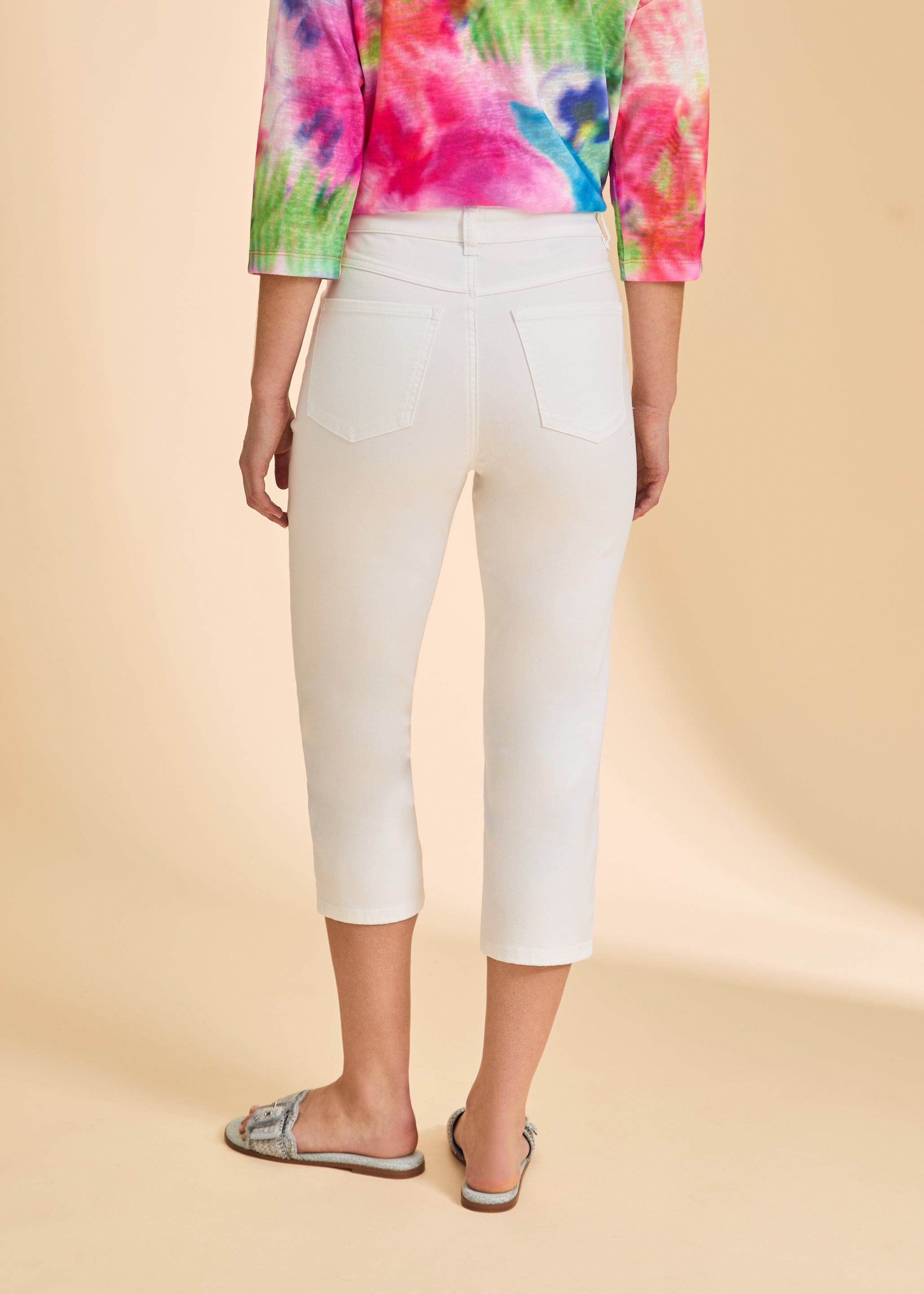 Back view of white cropped jeans, featuring classic pocket design by French Dressing Jeans (FDJ)