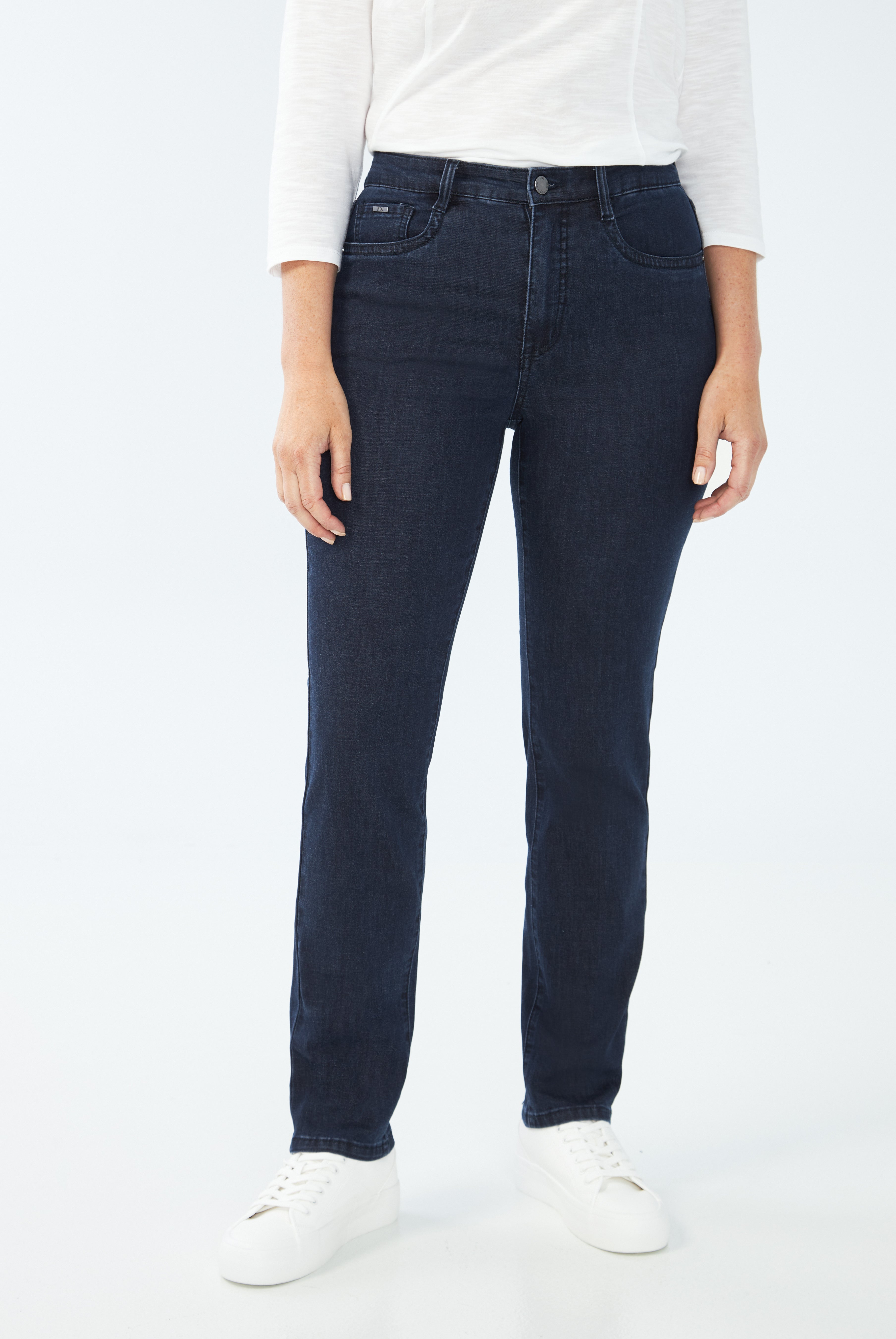 SUZANNE RELAXED SLIM LEG