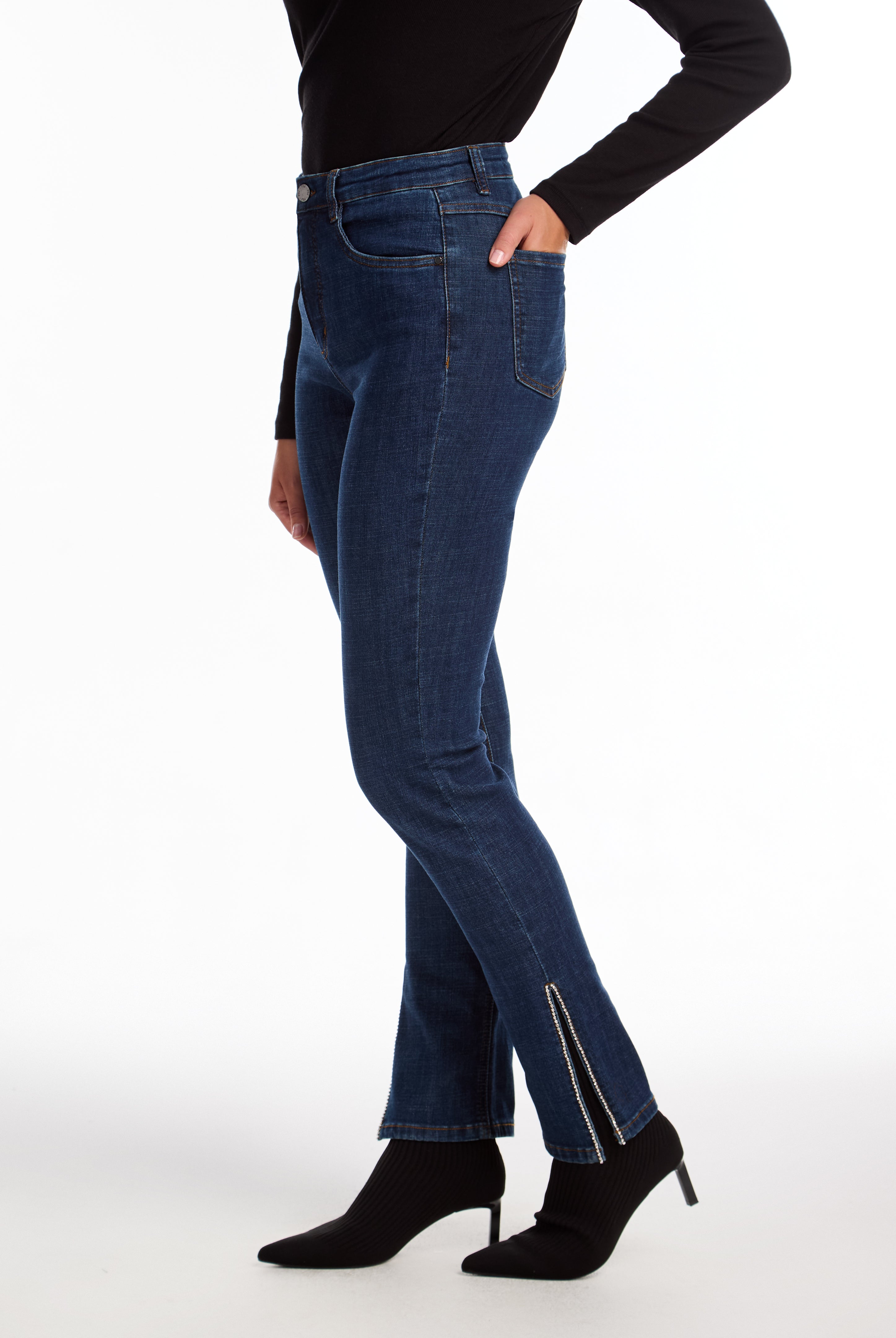 SUZANNE STRAIGHT LEG