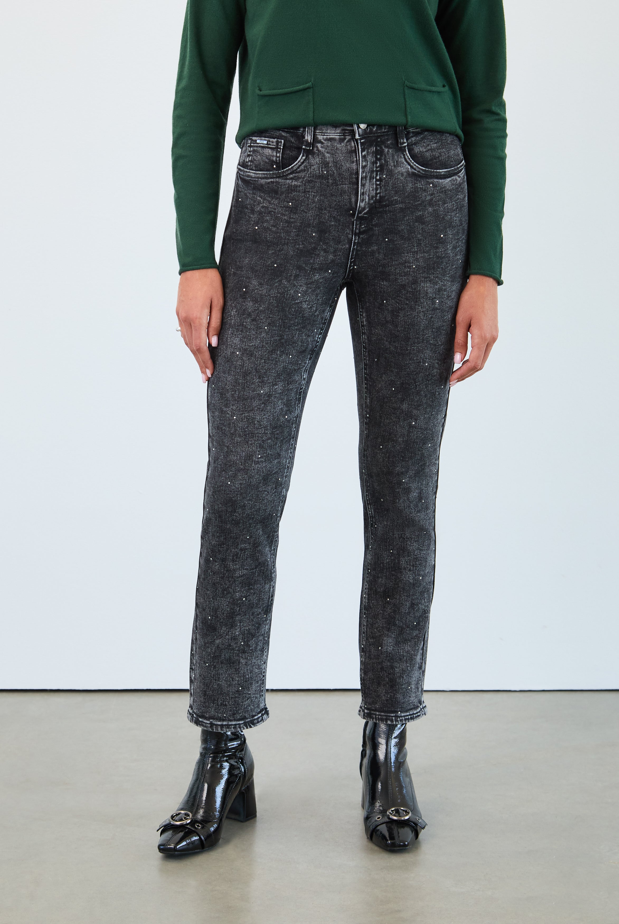 SUZANNE STRAIGHT ANKLE