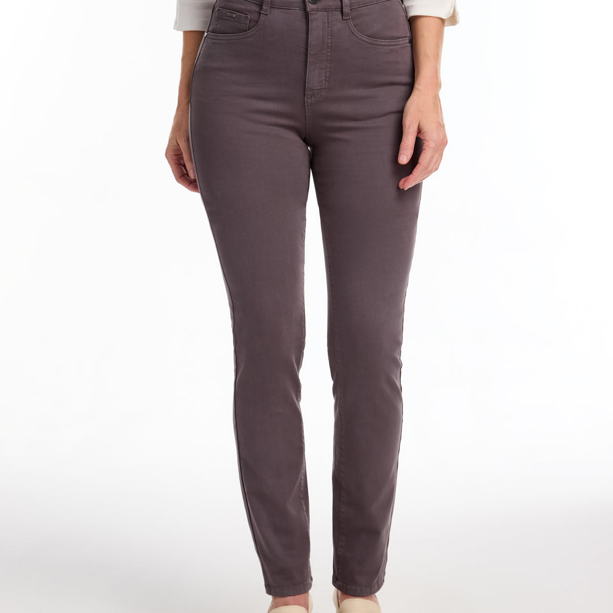 Suzanne Straight Leg 6511