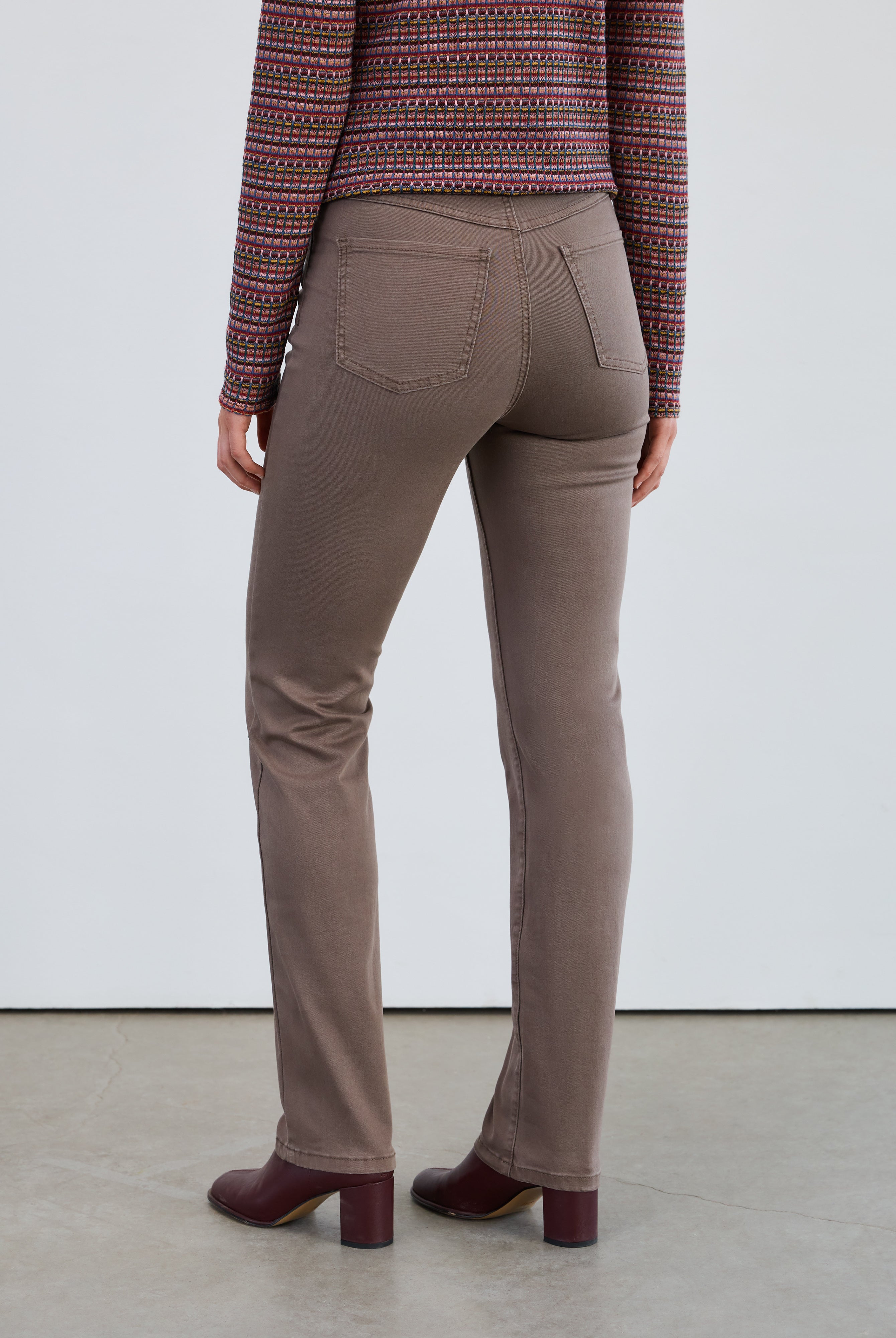 SUZANNE STRAIGHT LEG