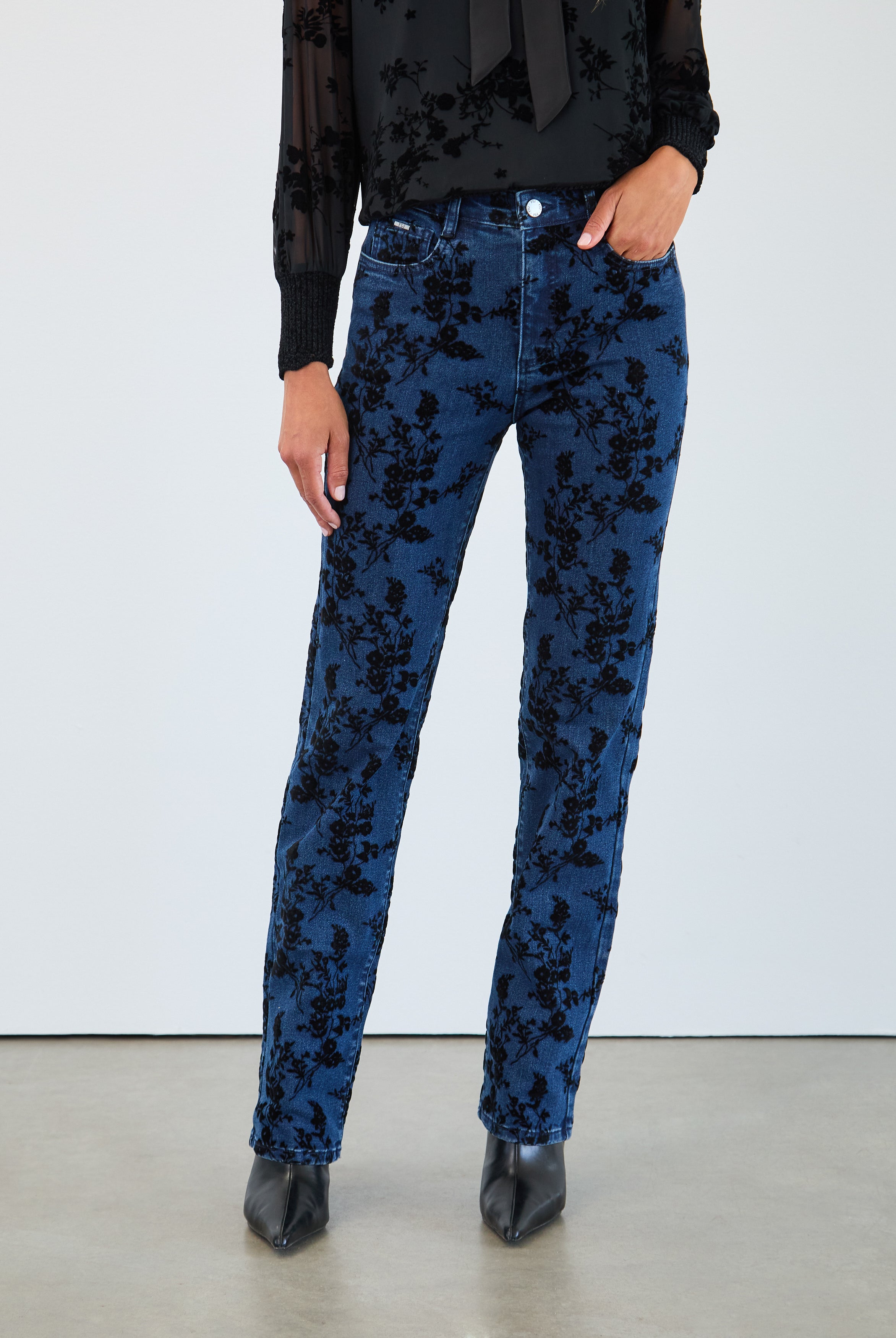 suzanne straight leg