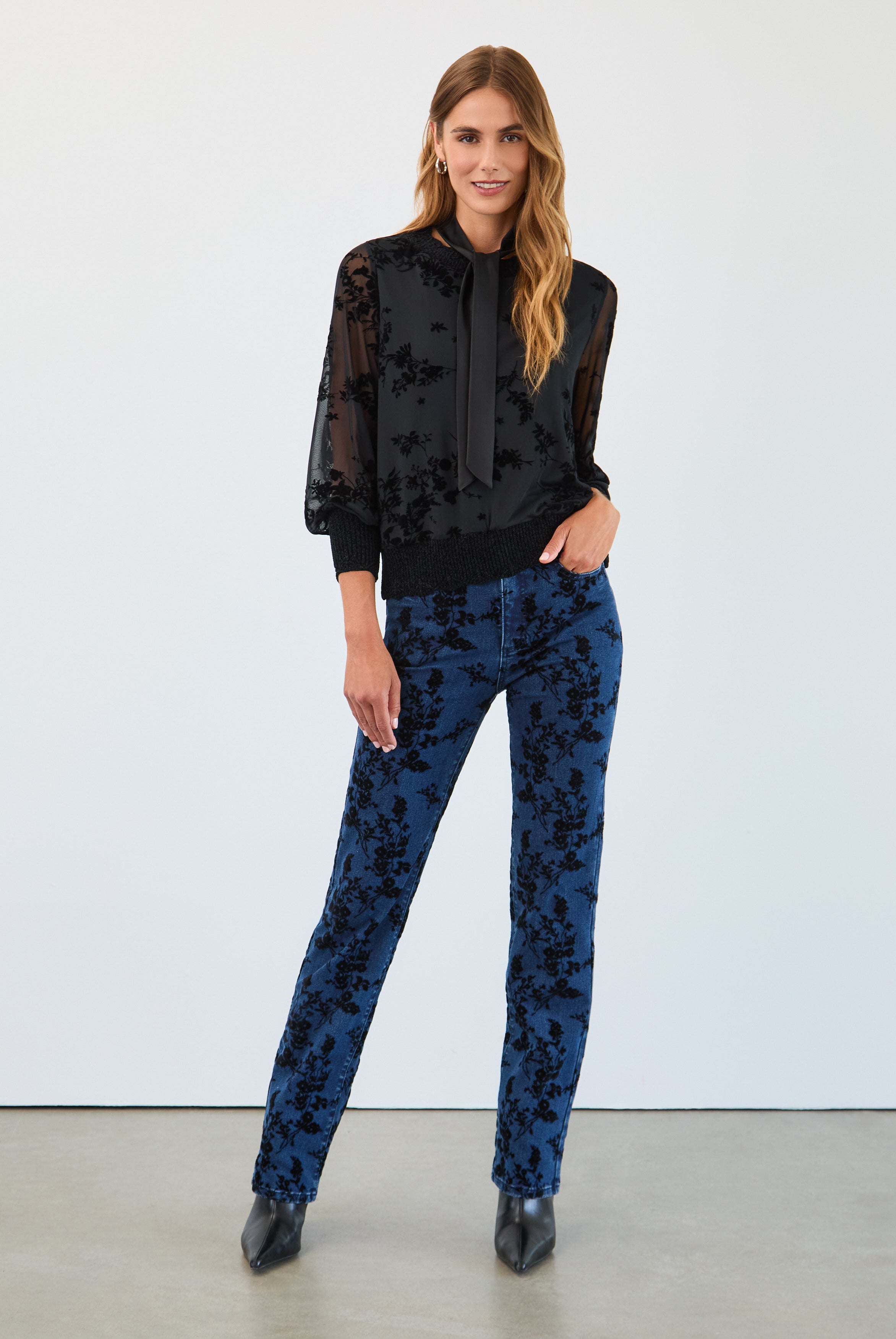 suzanne straight leg