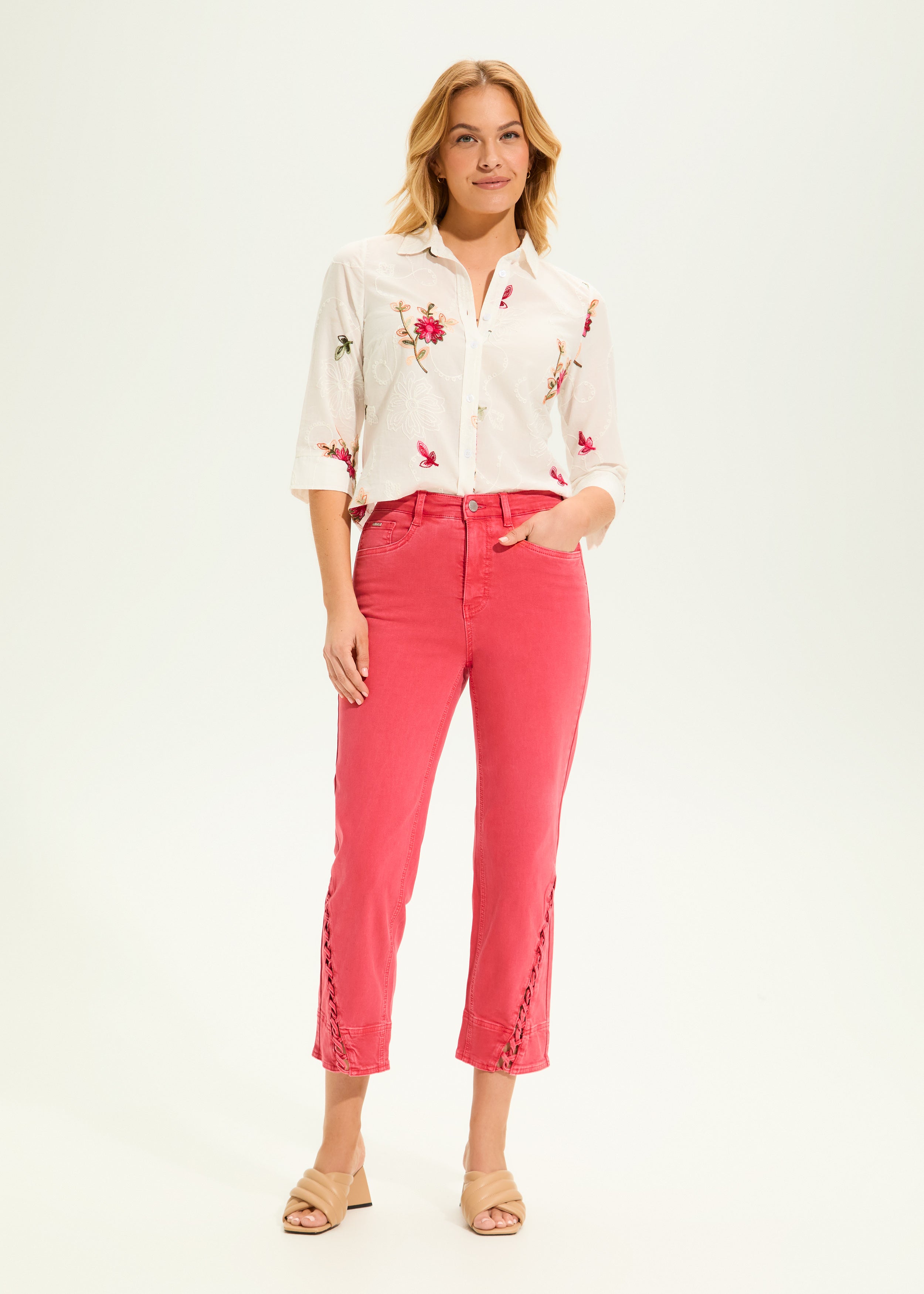 Suzanne Straight Crop