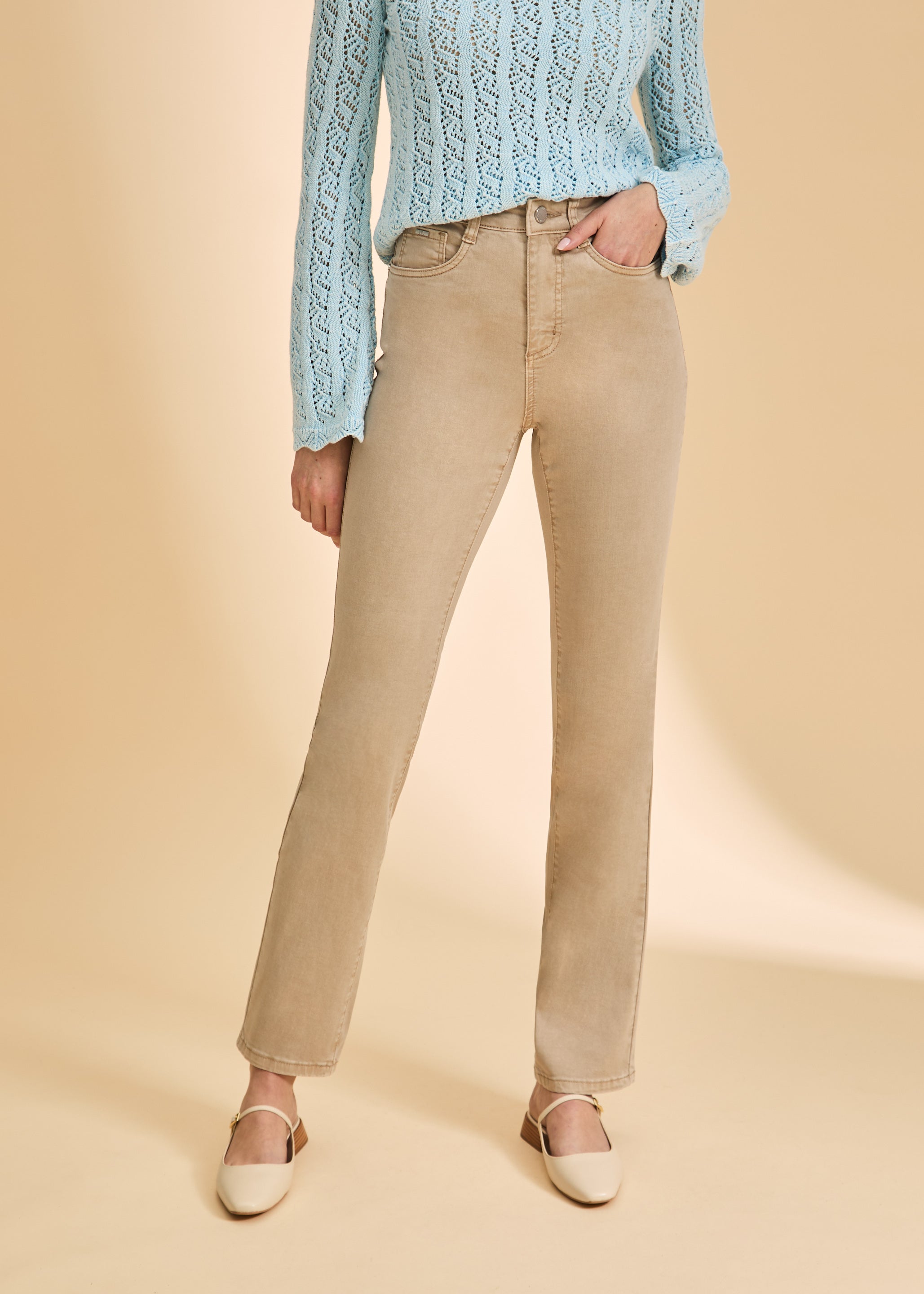 Close-up front view of sand straight-leg jeans, showcasing high-rise fit by French Dressing Jeans (FDJ)