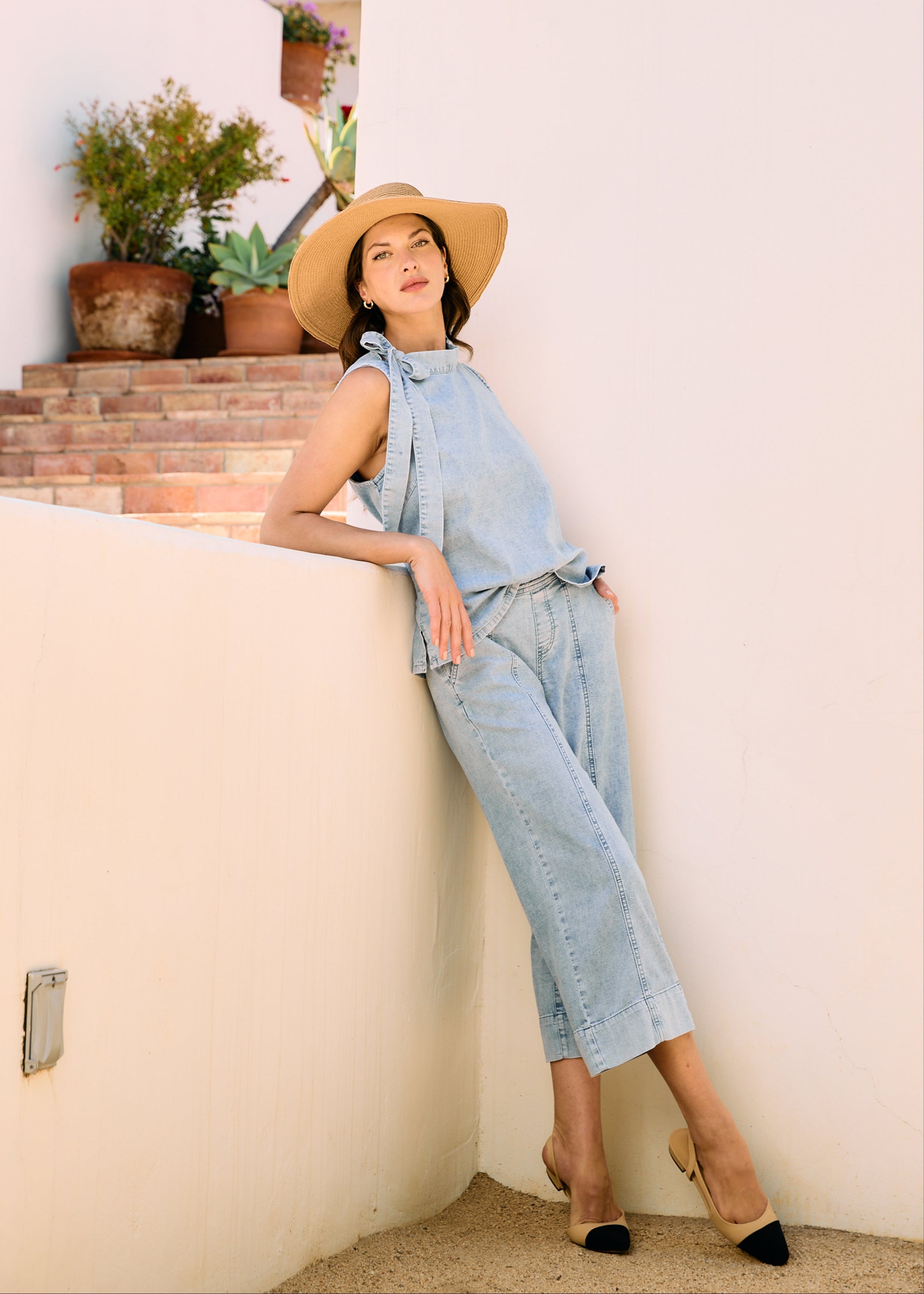 Sleeveless Bow Neck Blouse