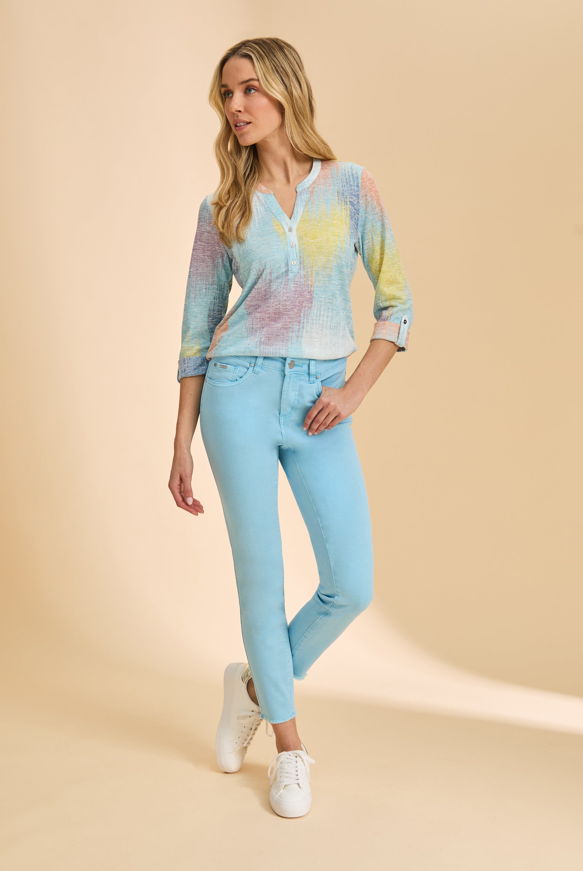 Pastel top with Pacific Blue skinny pants full view by French Dressing Jeans (FDJ)