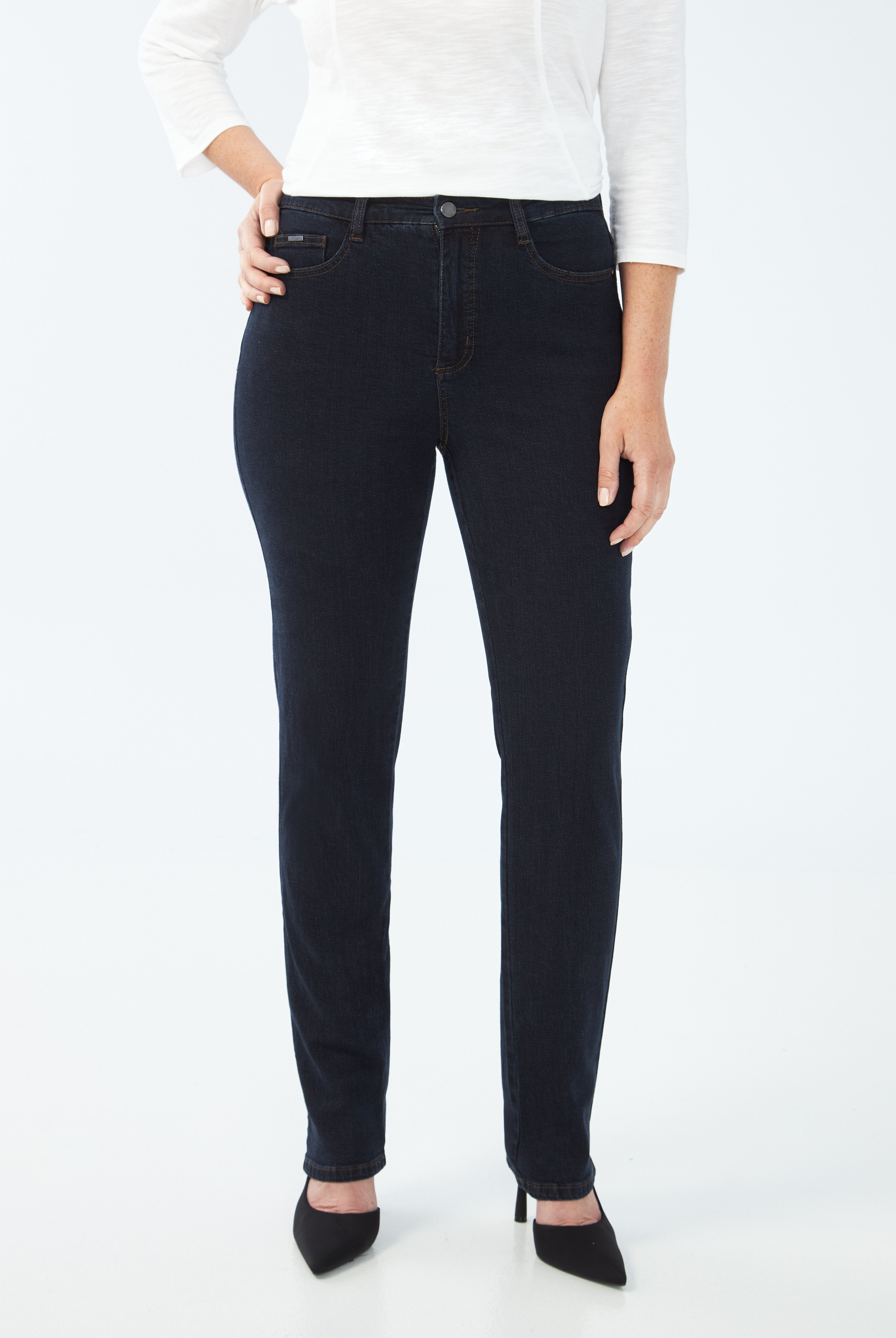 PETITE SUZANNE STRAIGHT LEG