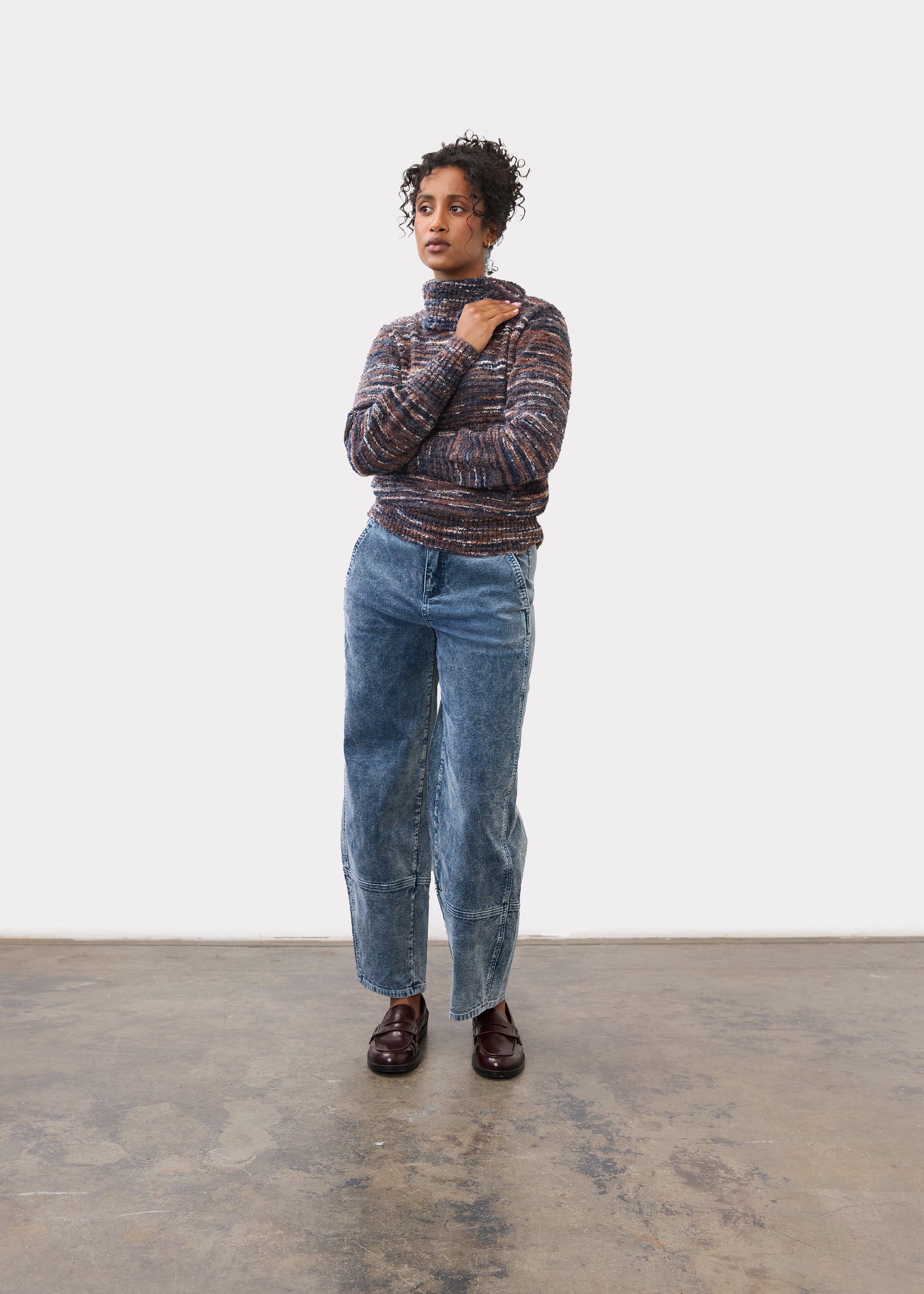 Back view of Suzanne pant in blueberry with focus on patch pockets and leg silhouette by French Dressing Jeans (FDJ)