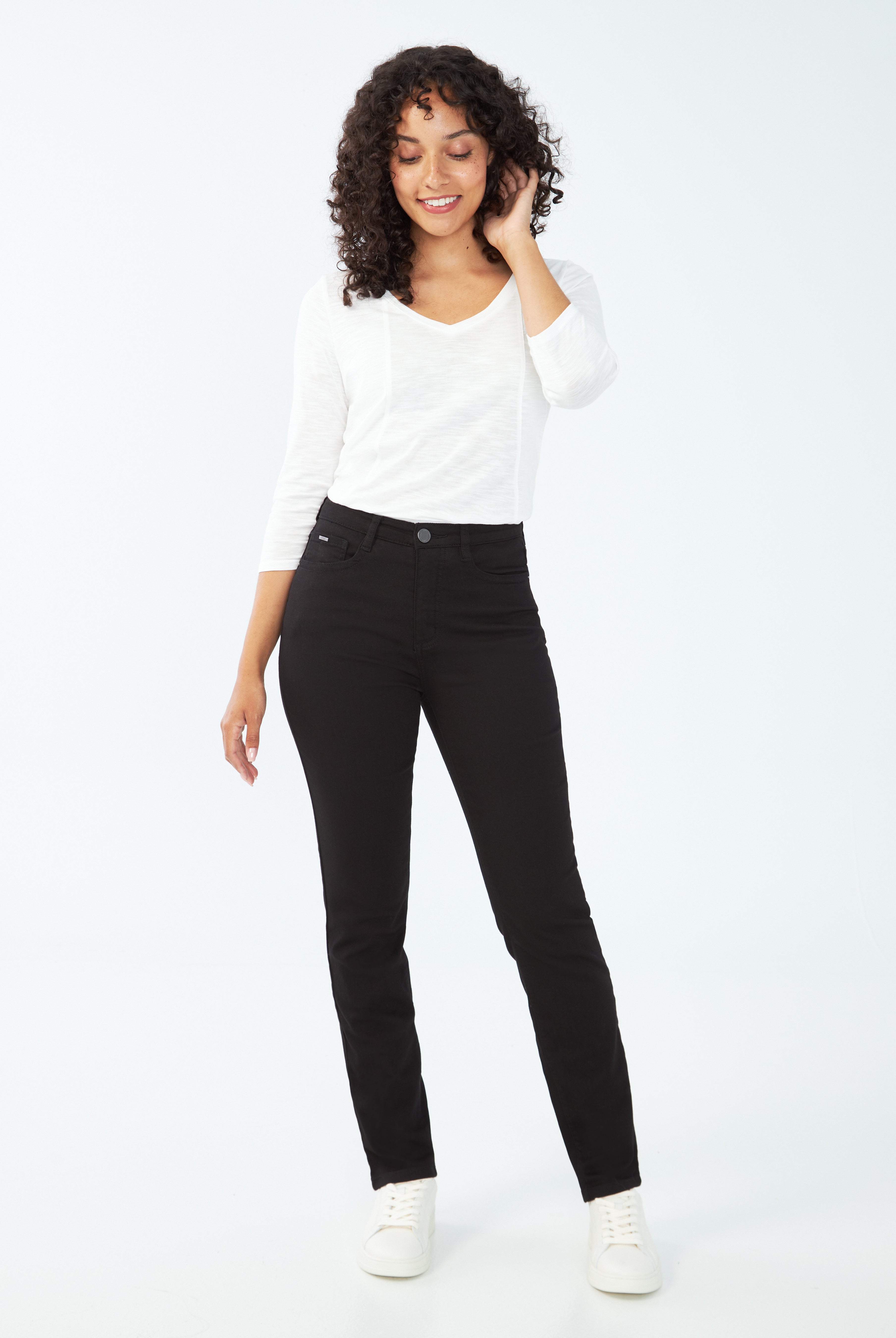 PETITE SUZANNE RELAXED SLIM LEG