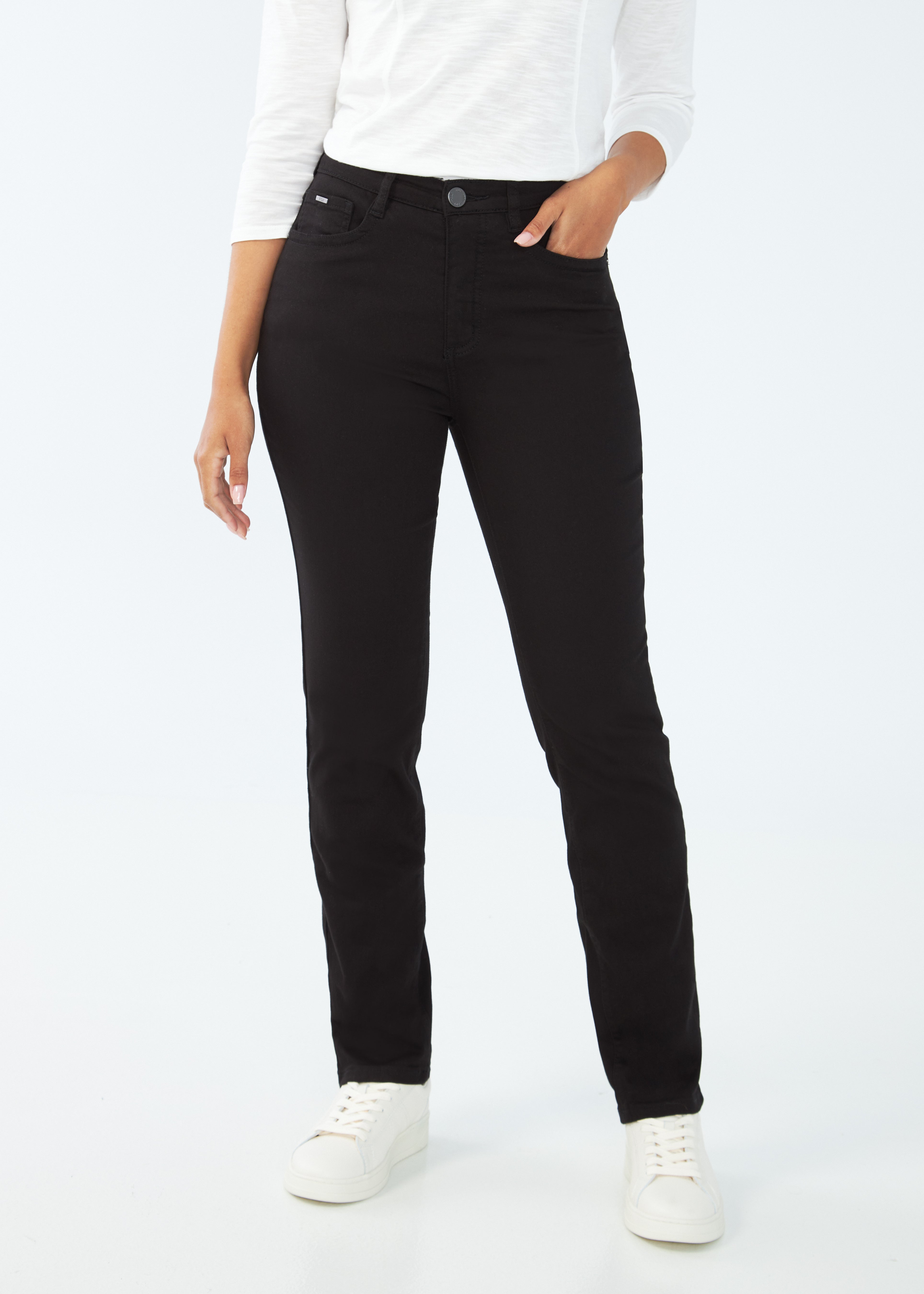PETITE SUZANNE RELAXED SLIM LEG