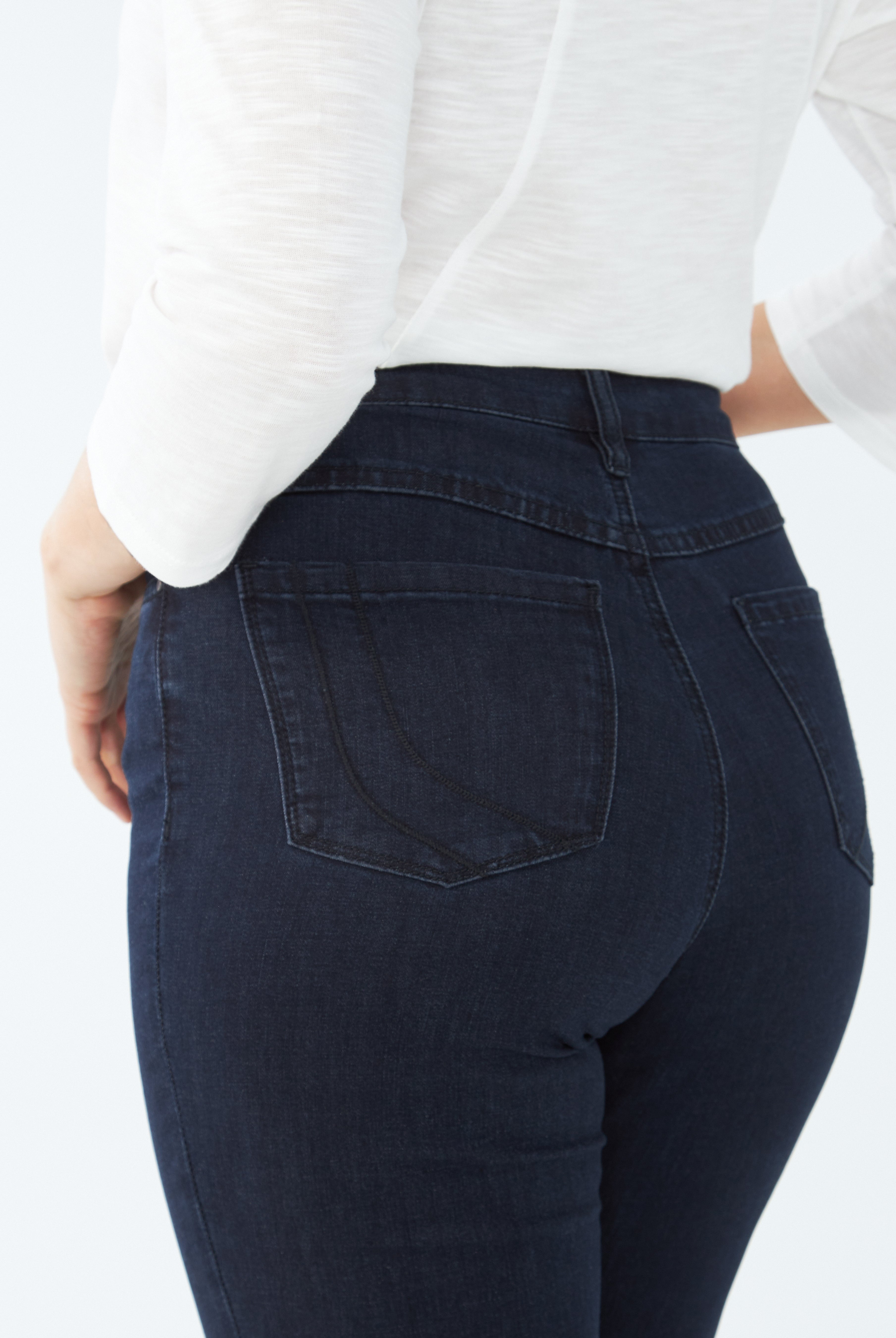 PETITE PEGGY STRAIGHT LEG