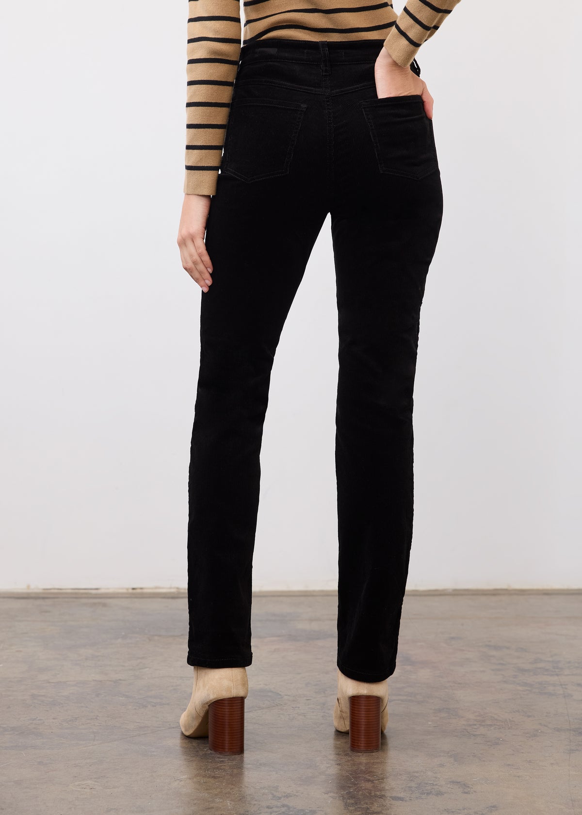 Back view highlighting patch pockets and straight leg fit of Suzanne pant in black by French Dressing Jeans (FDJ)