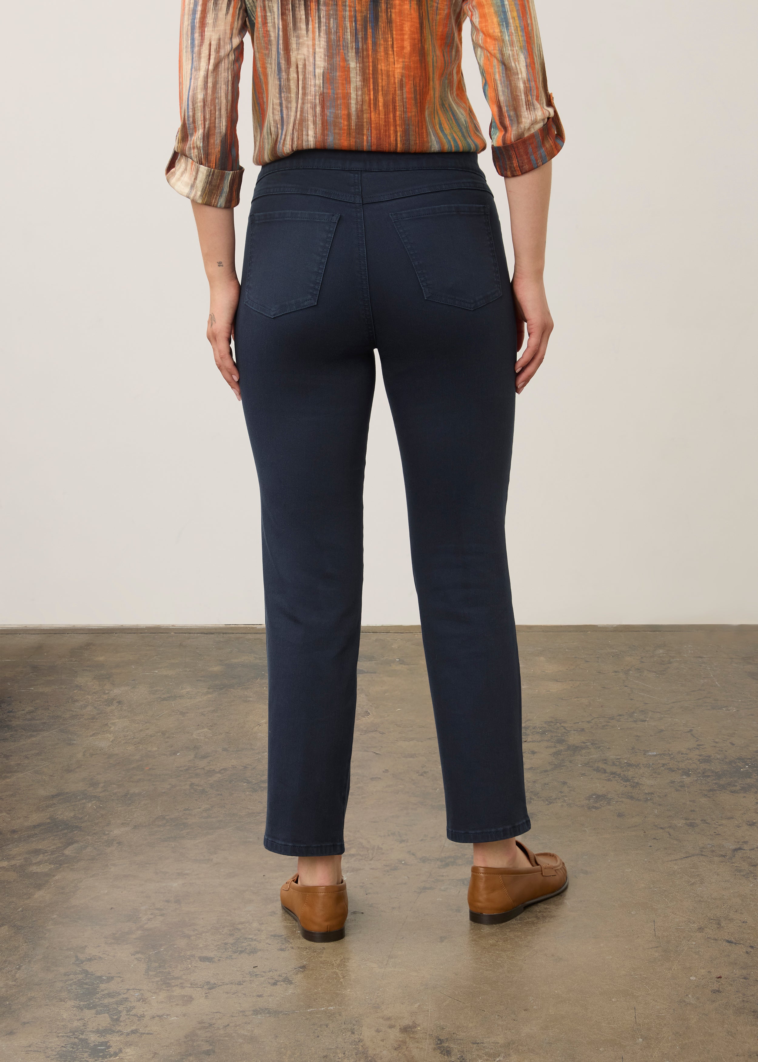Back view of blueberry pull-on straight ankle denim showcasing patch pockets by French Dressing Jeans (FDJ) par French Dressing Jeans (FDJ)