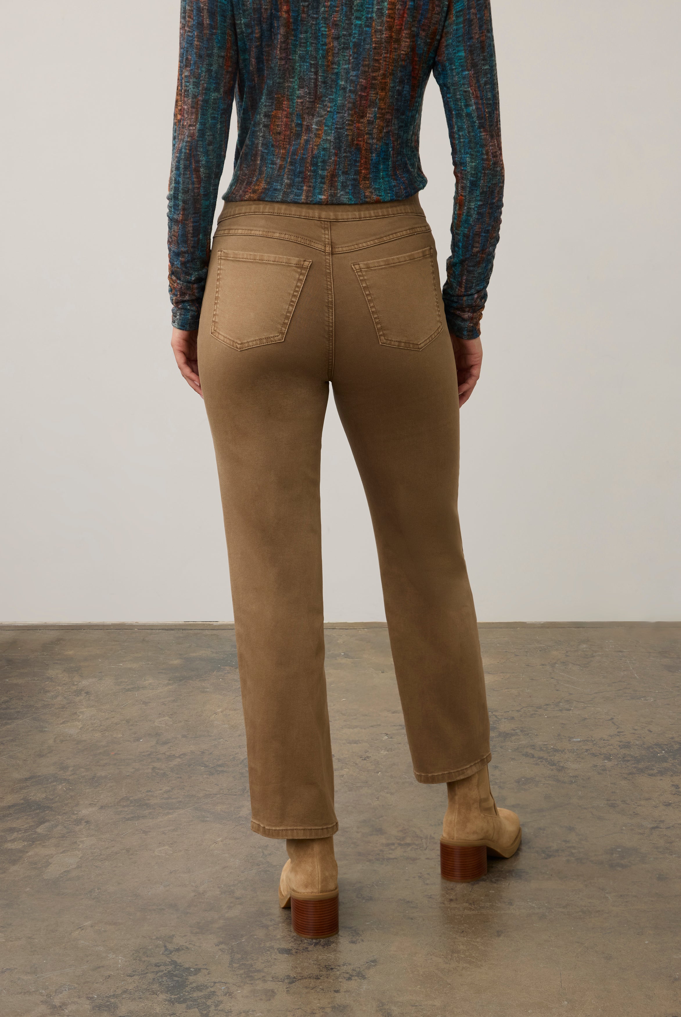 Back view of camel straight ankle denim featuring patch pockets by French Dressing Jeans (FDJ) par French Dressing Jeans (FDJ)