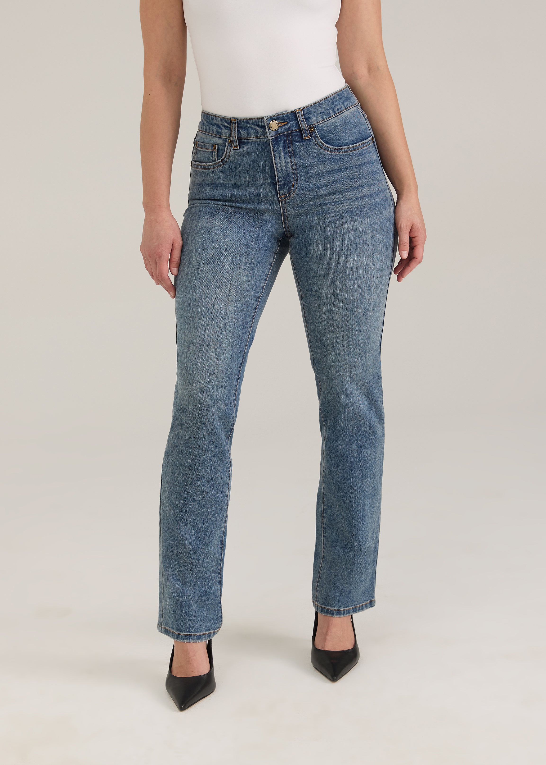 Front view of Olivia straight leg denim in light wash showing mid-rise waist and slim fit by French Dressing Jeans (FDJ)