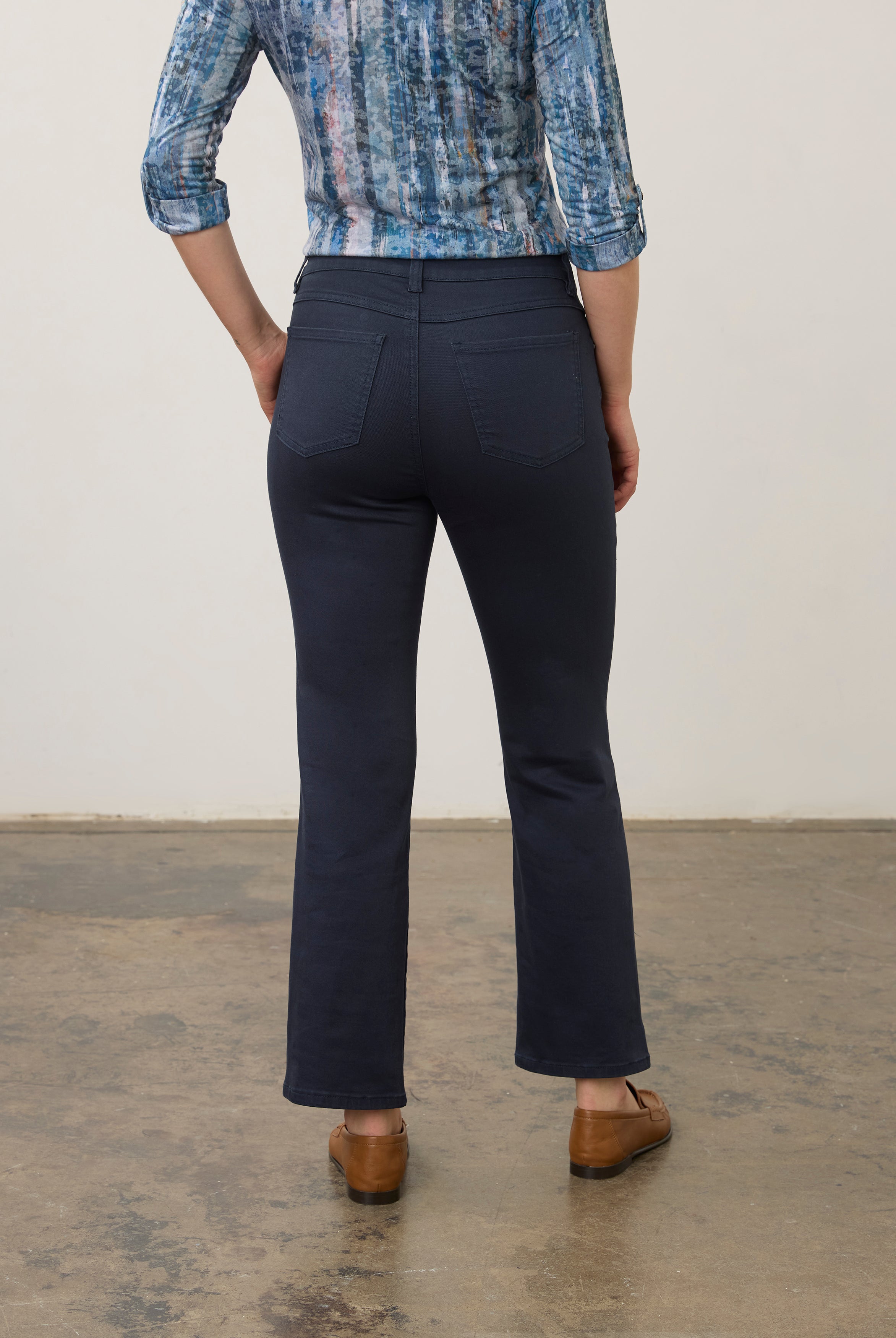 Back view of blueberry straight ankle denim showcasing patch pockets by French Dressing Jeans (FDJ) par French Dressing Jeans (FDJ)