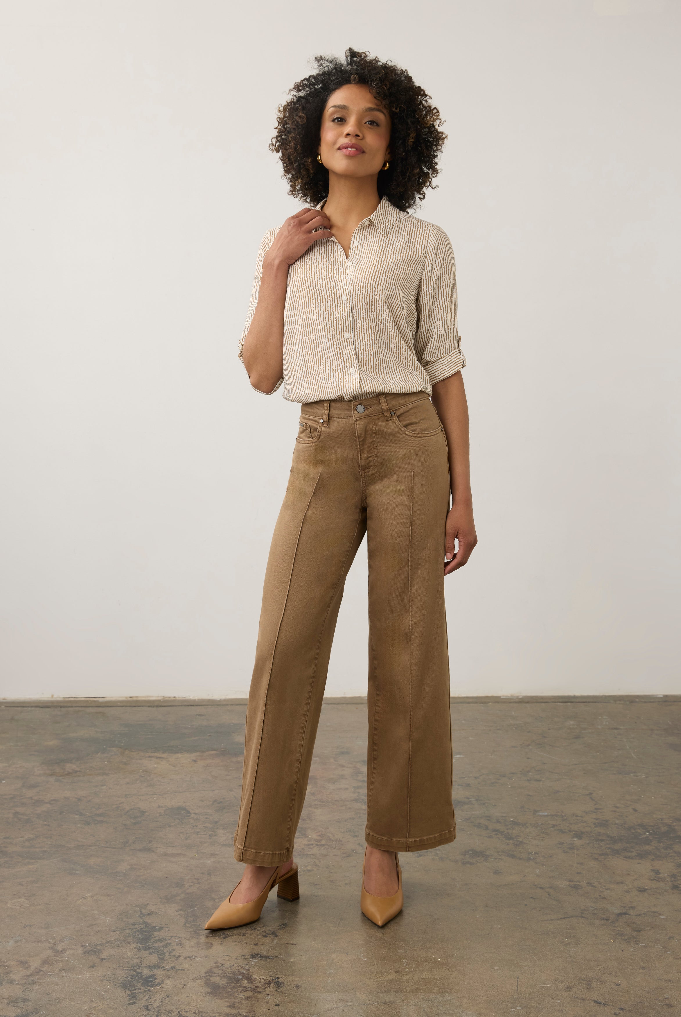 Full view of camel wide-leg denim styled with striped blouse by French Dressing Jeans (FDJ) par French Dressing Jeans (FDJ)