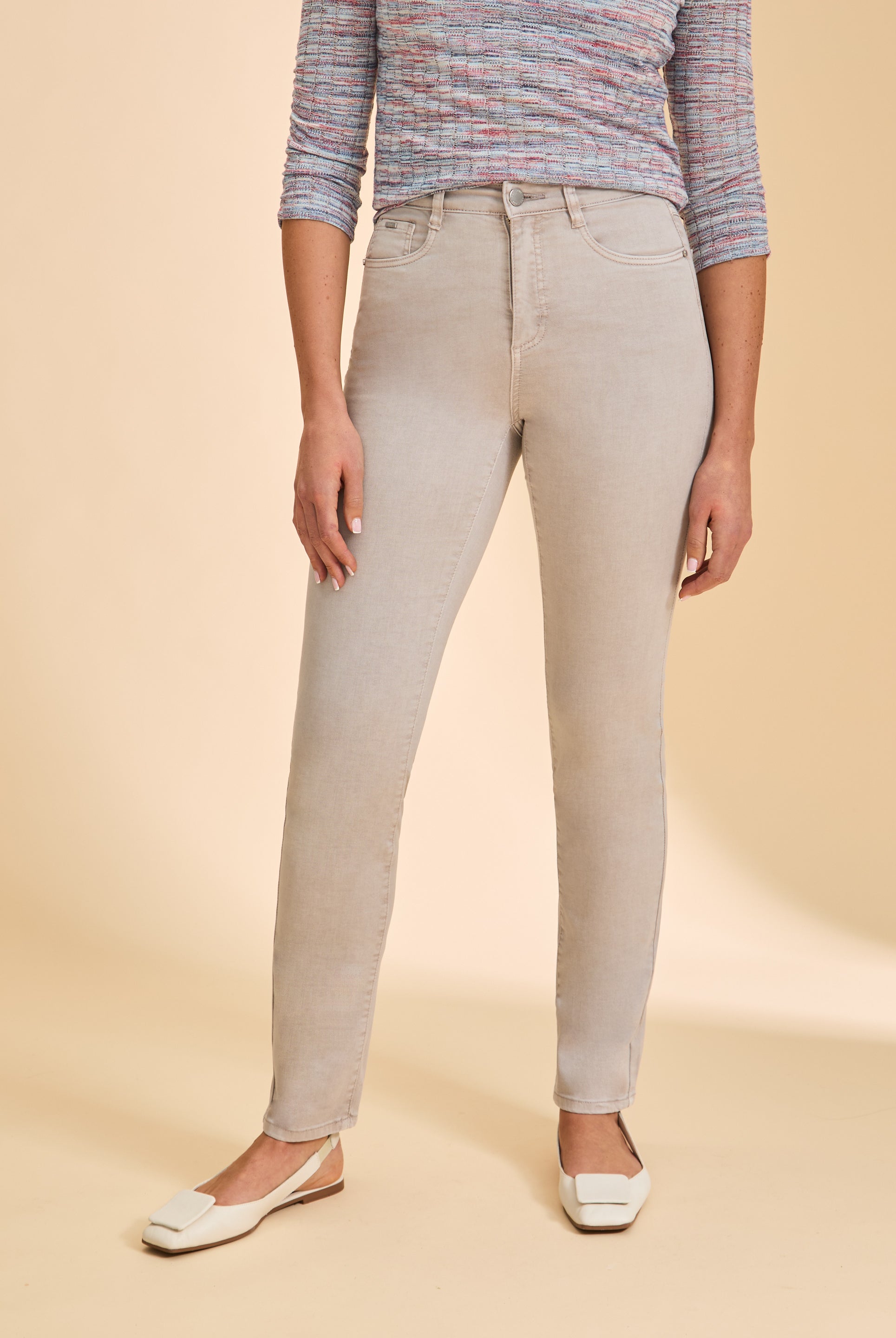 Close-up front view of taupe straight-leg jeans with comfort fit by French Dressing Jeans (FDJ)