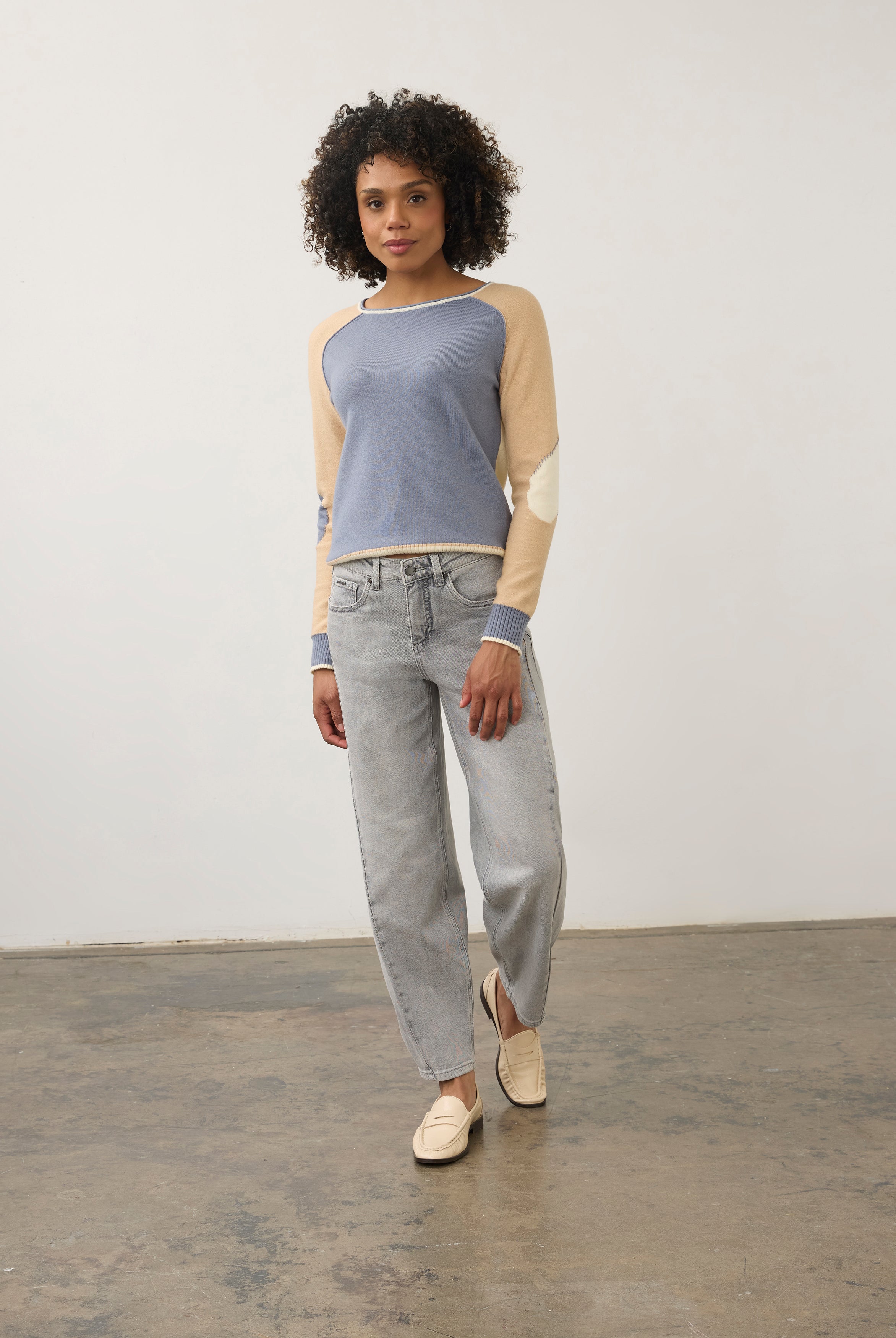Full front view of lighter blue Olivia denim with wide-leg silhouette by French Dressing Jeans (FDJ) par French Dressing Jeans (FDJ)