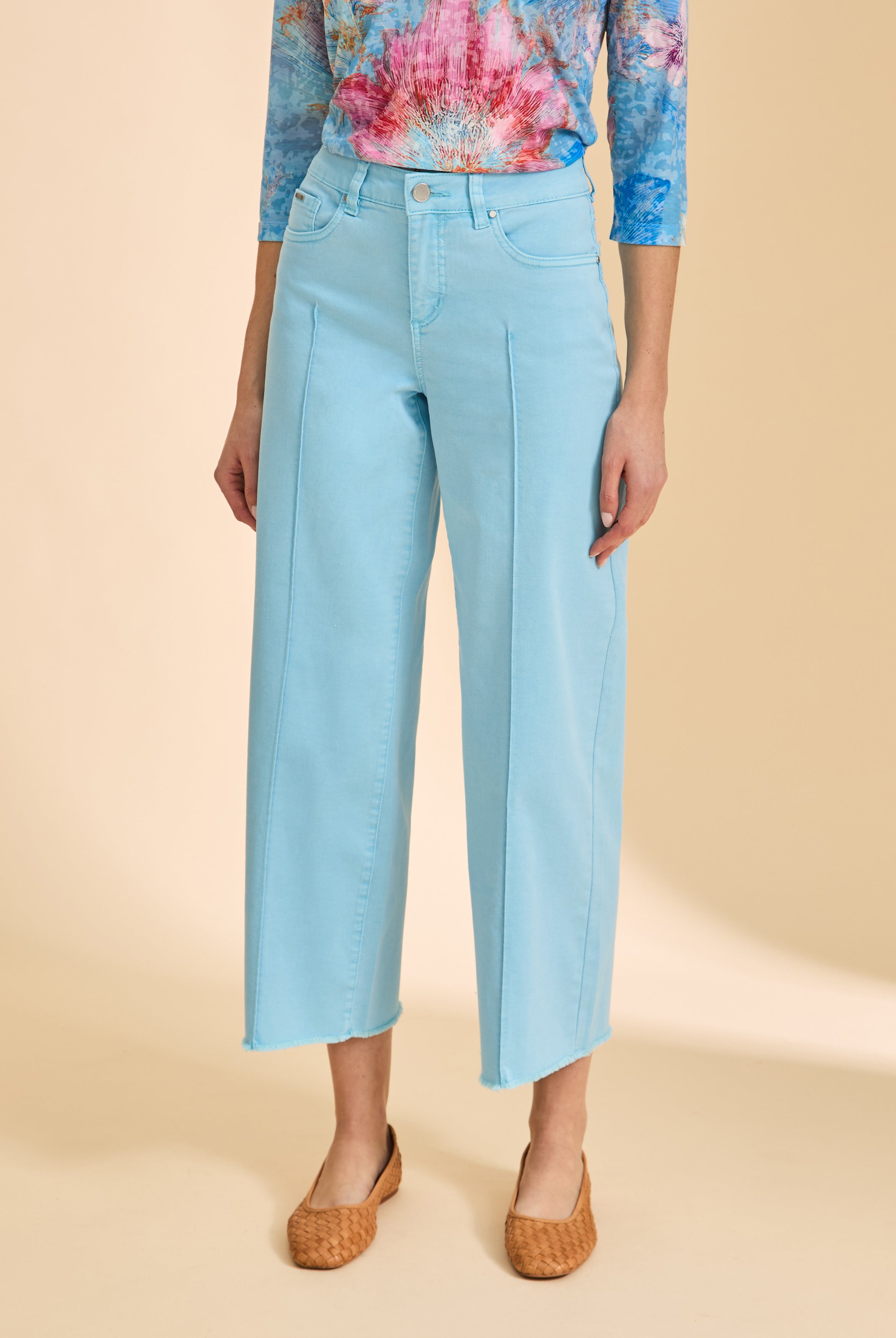 Close-up of Pacific Blue wide-leg pants with front pockets by French Dressing Jeans (FDJ)