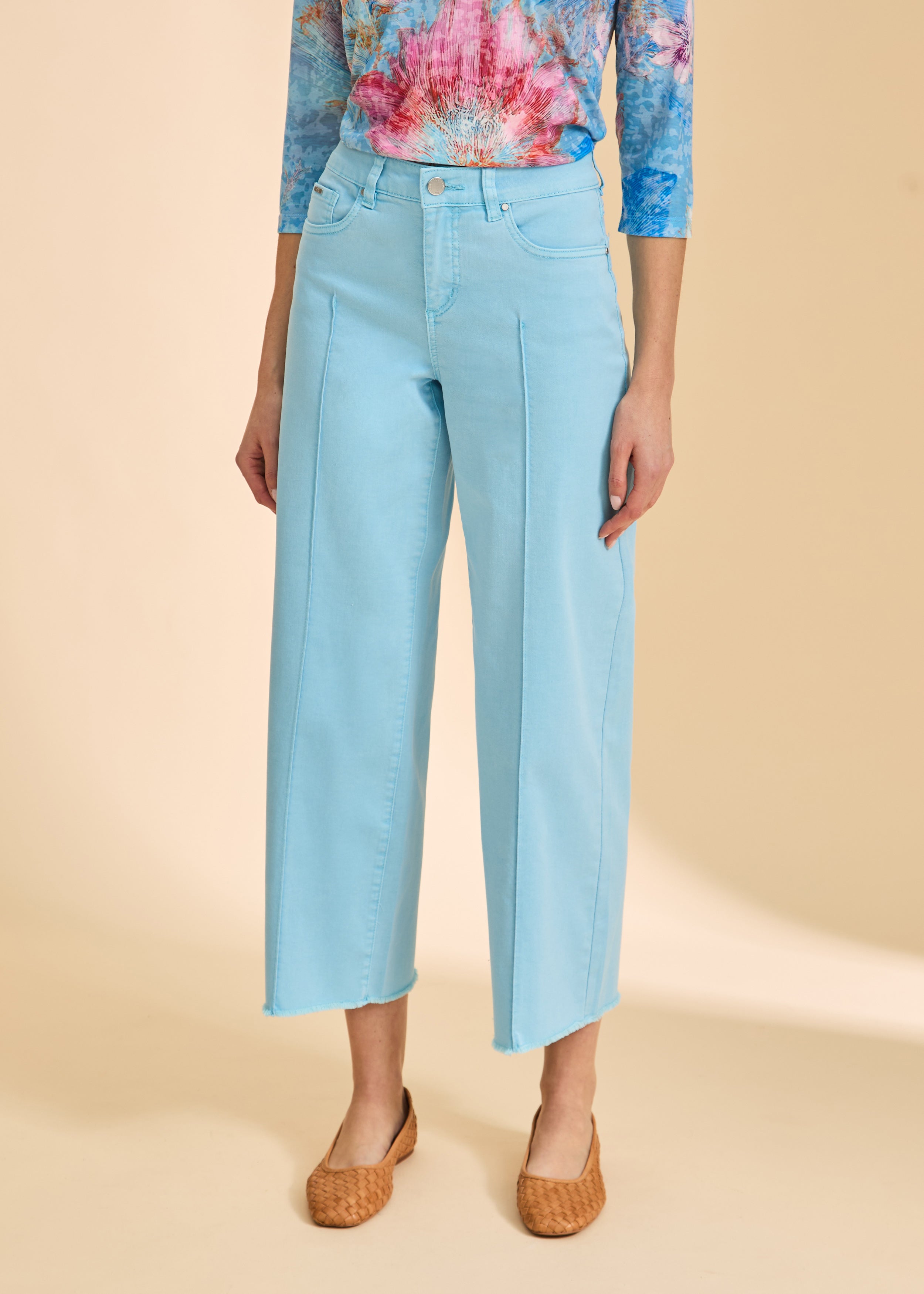 Close-up of Pacific Blue wide-leg pants with front pockets by French Dressing Jeans (FDJ)