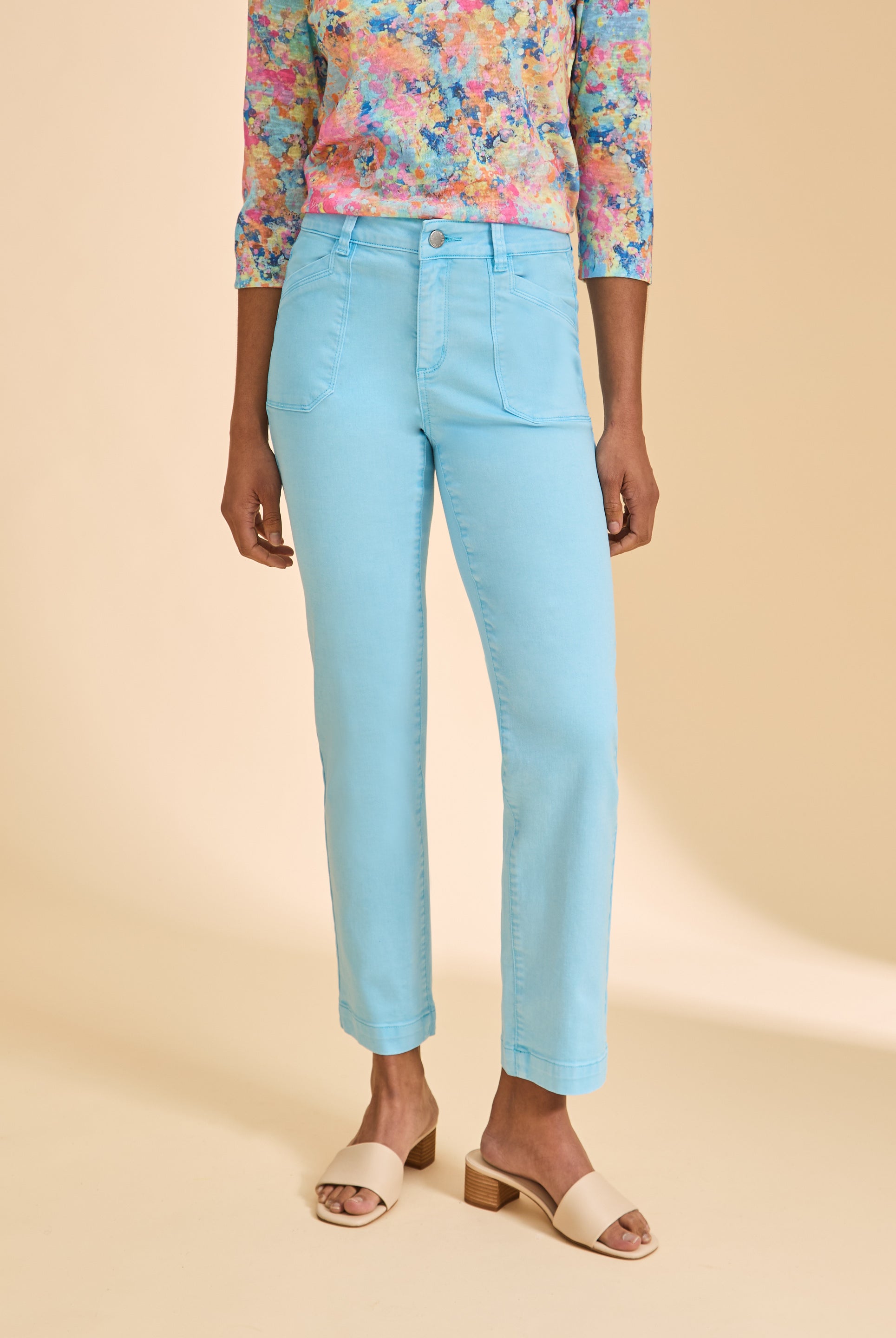 Close-up of Pacific Blue pants with front pockets by French Dressing Jeans (FDJ)