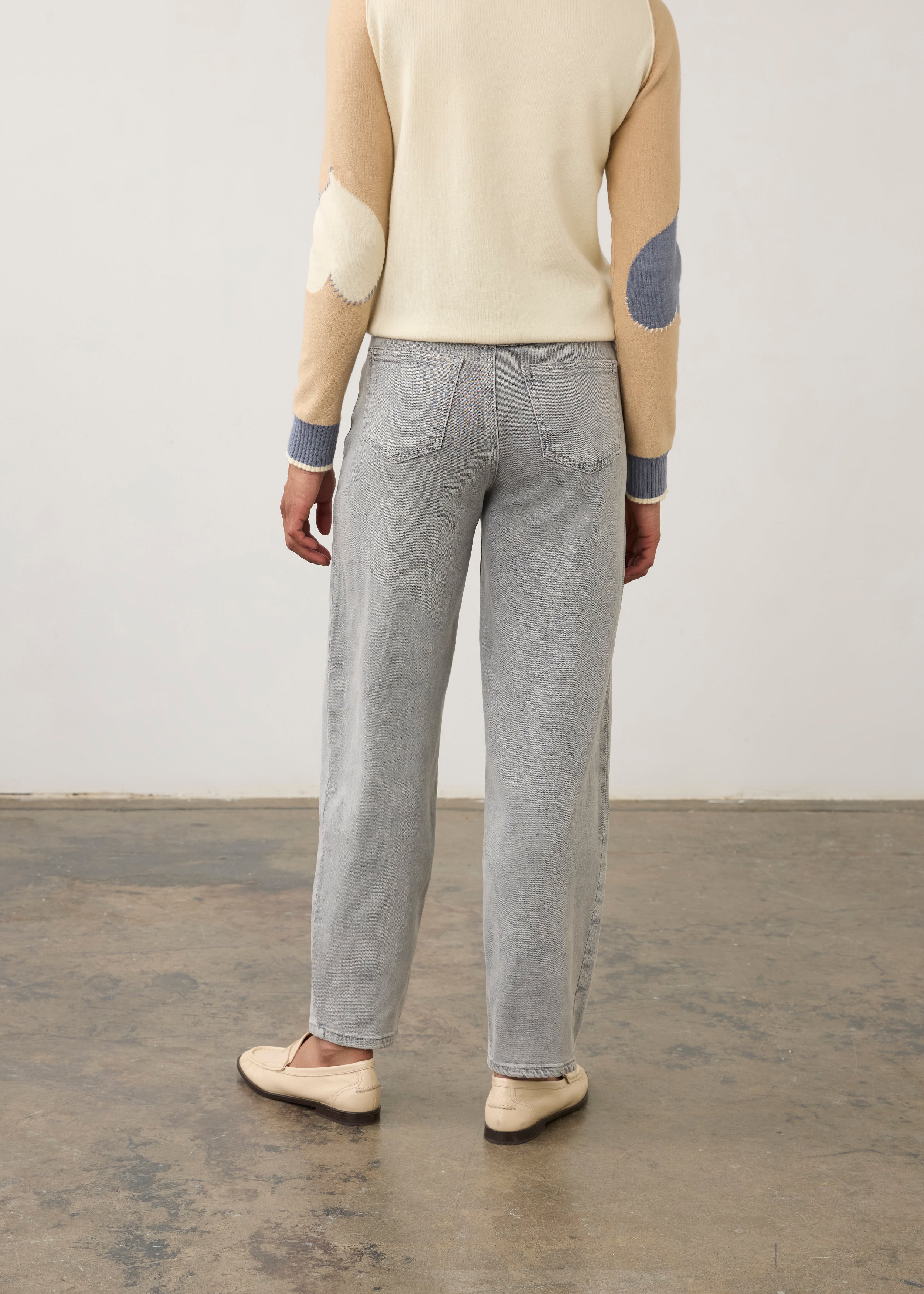 Back view of lighter blue denim with patch pockets and wide-leg cut by French Dressing Jeans (FDJ) par French Dressing Jeans (FDJ)